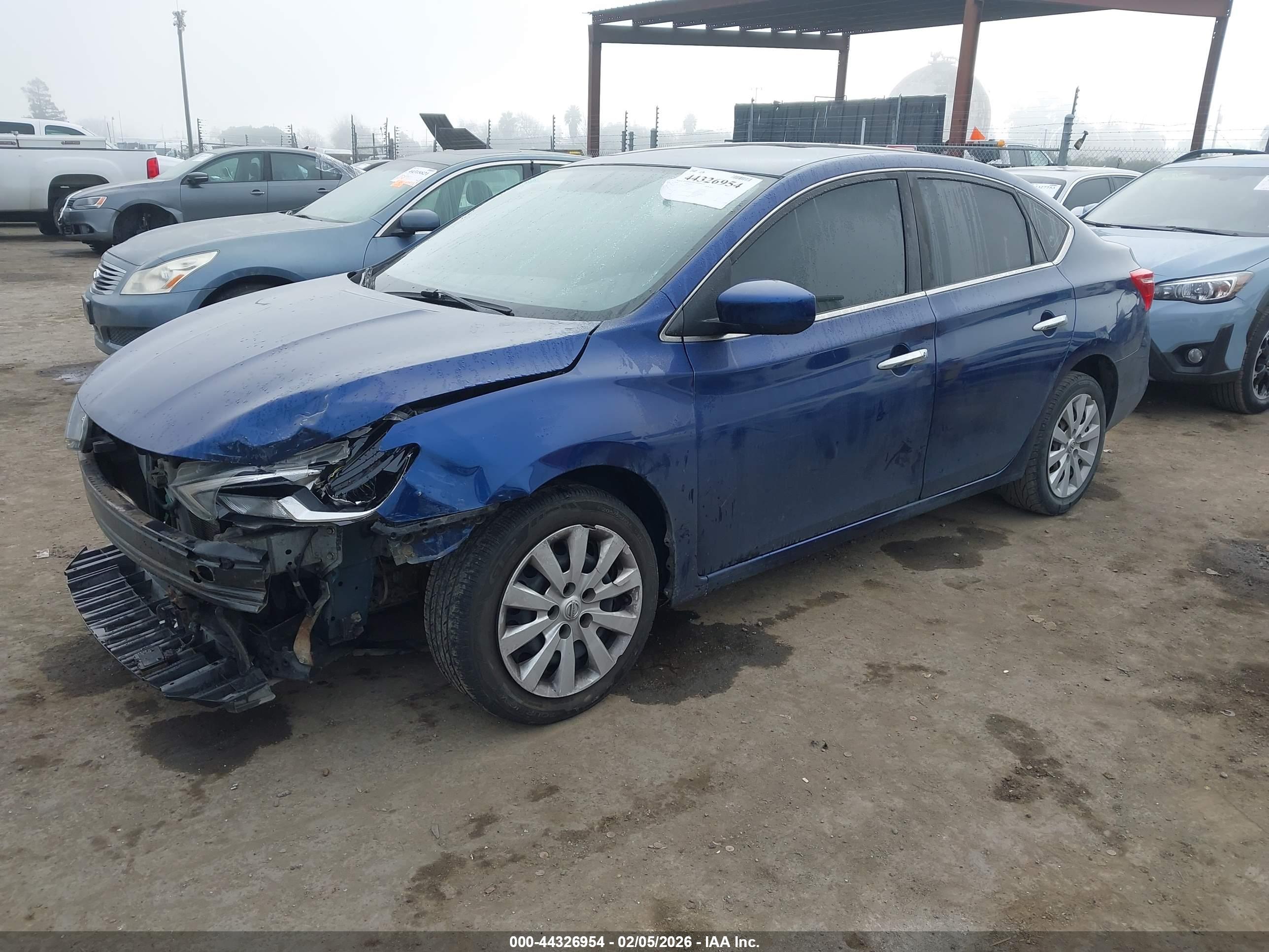 NISSAN SENTRA image 2
