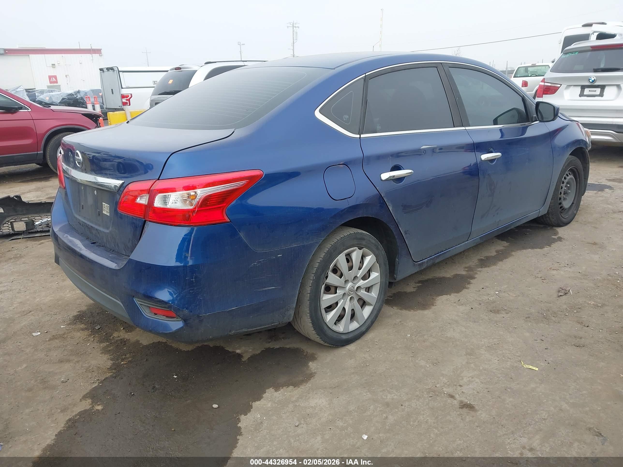 NISSAN SENTRA image 4