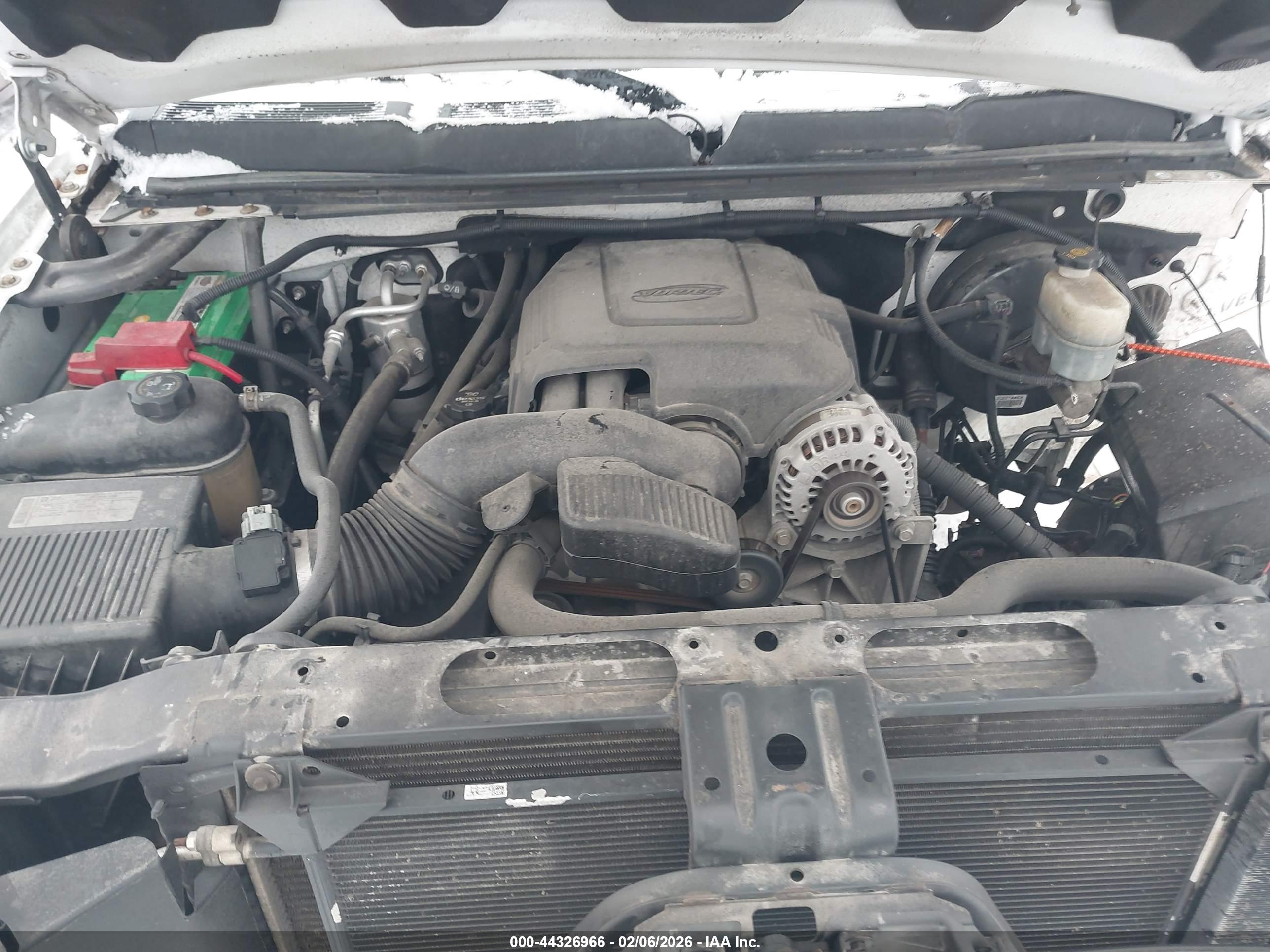 CHEVROLET SILVERADO image 10