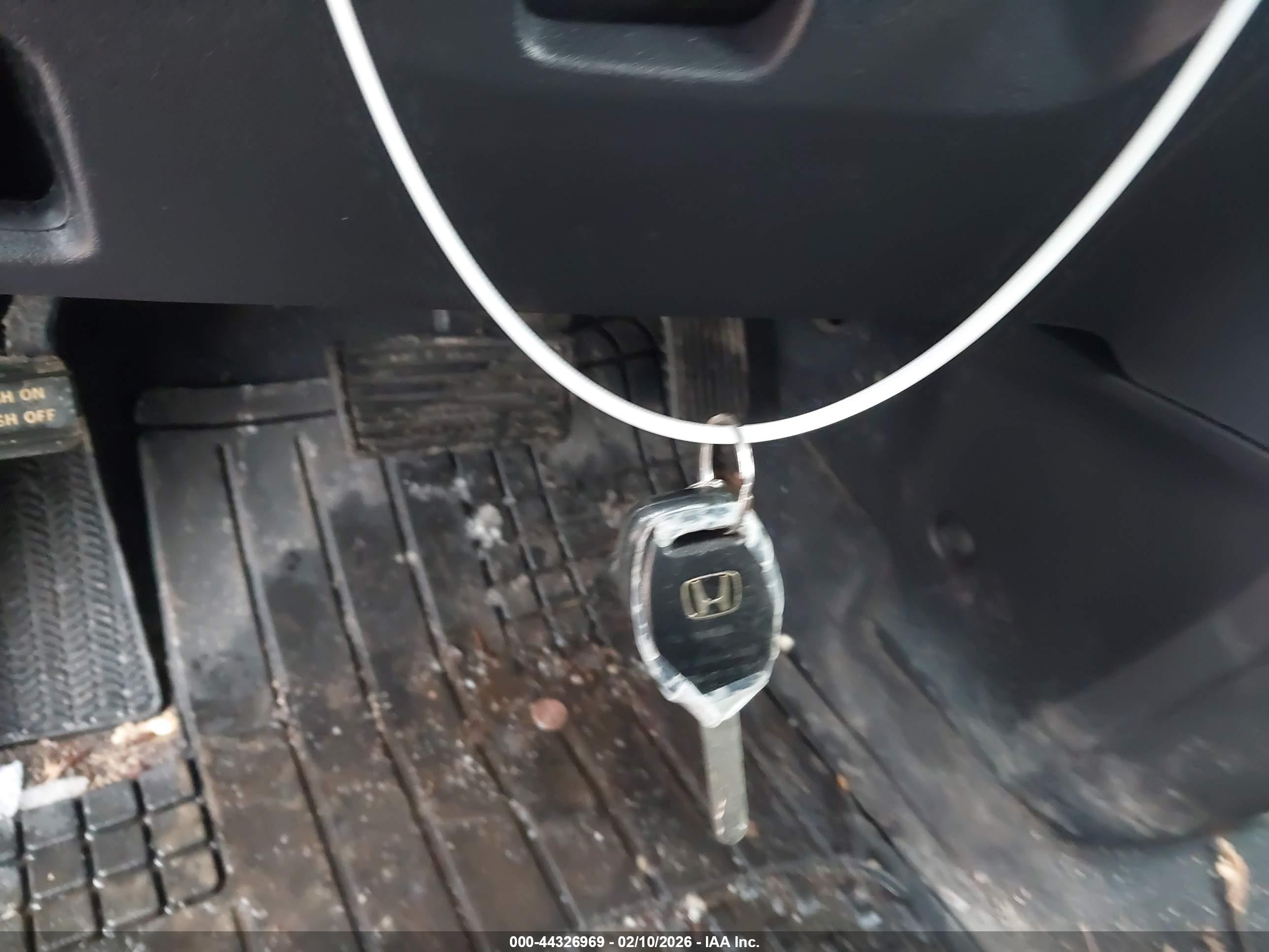 HONDA CR-V image 11