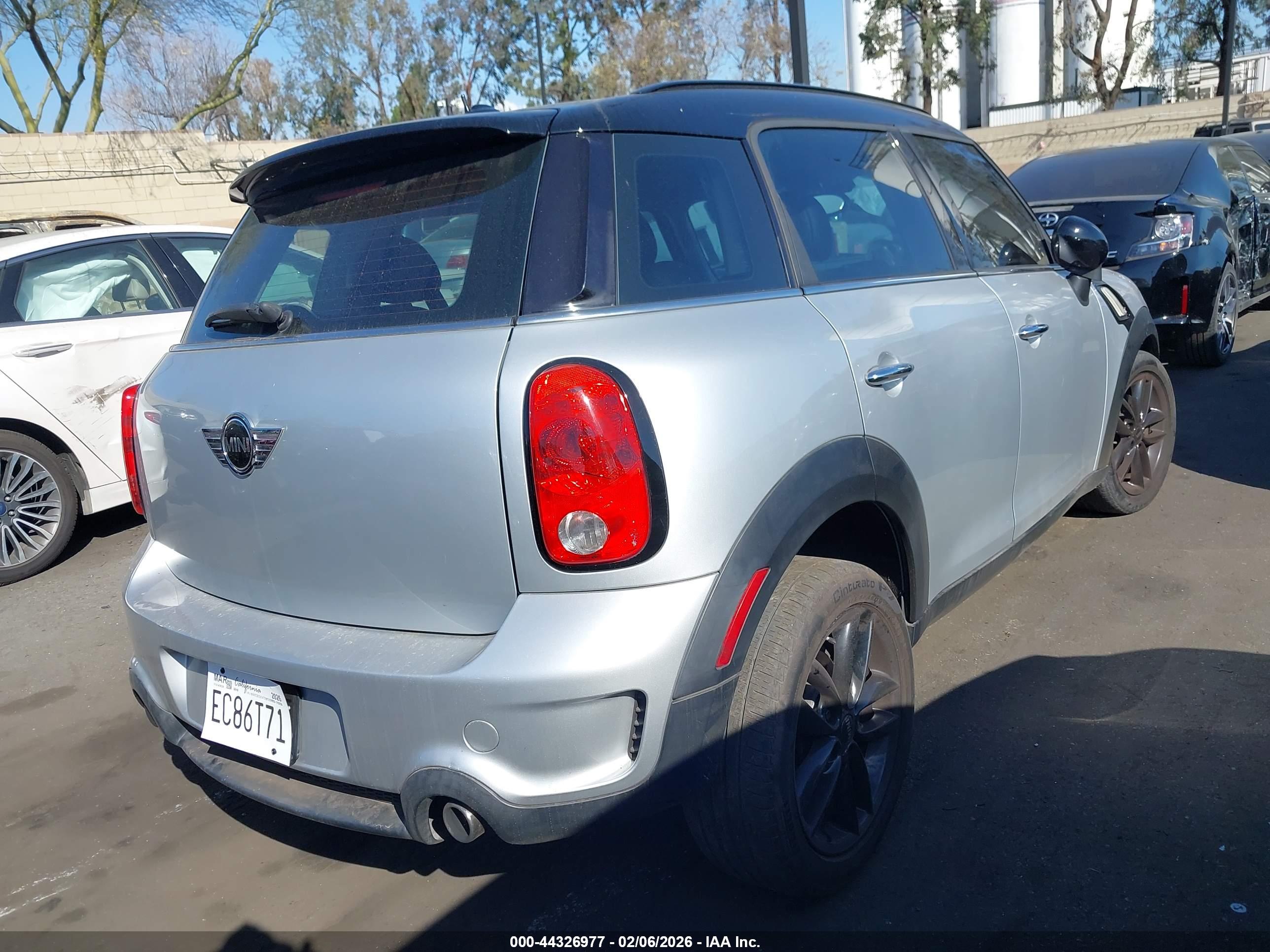MINI COUNTRYMAN image 4