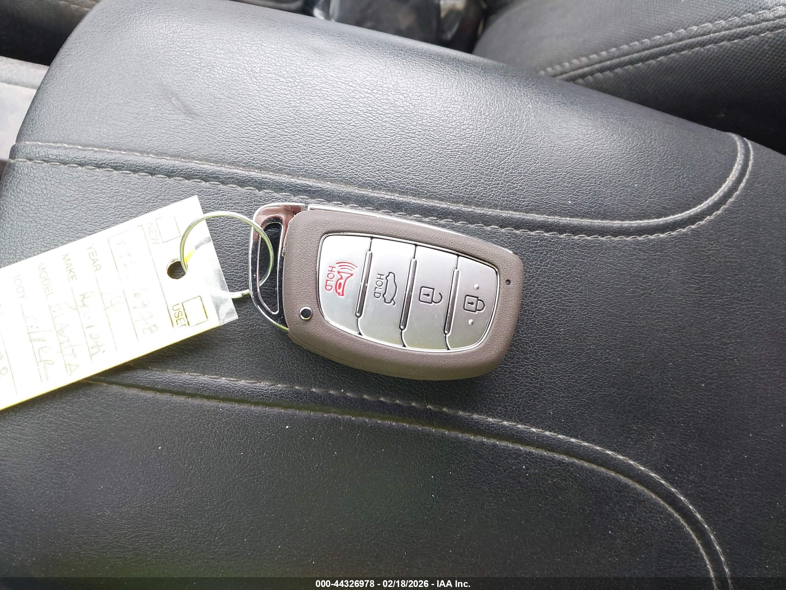 HYUNDAI ELANTRA image 11
