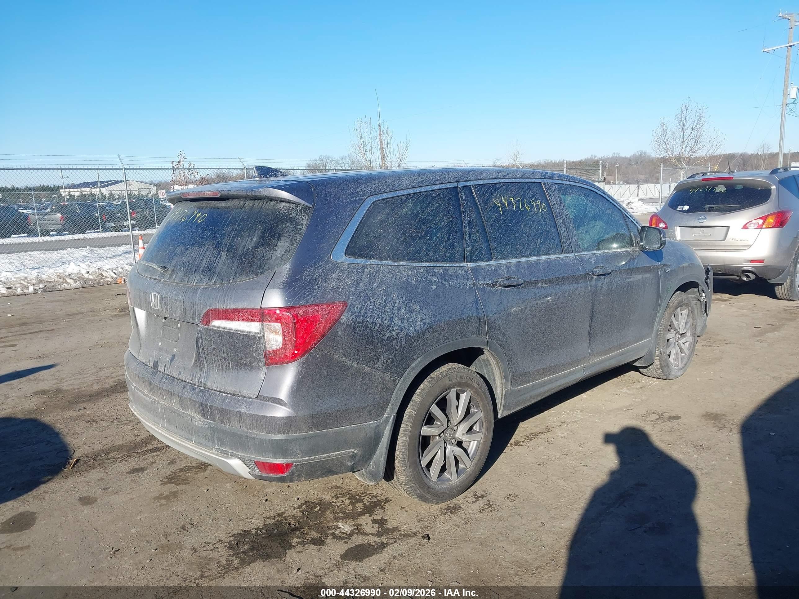 HONDA PILOT image 4