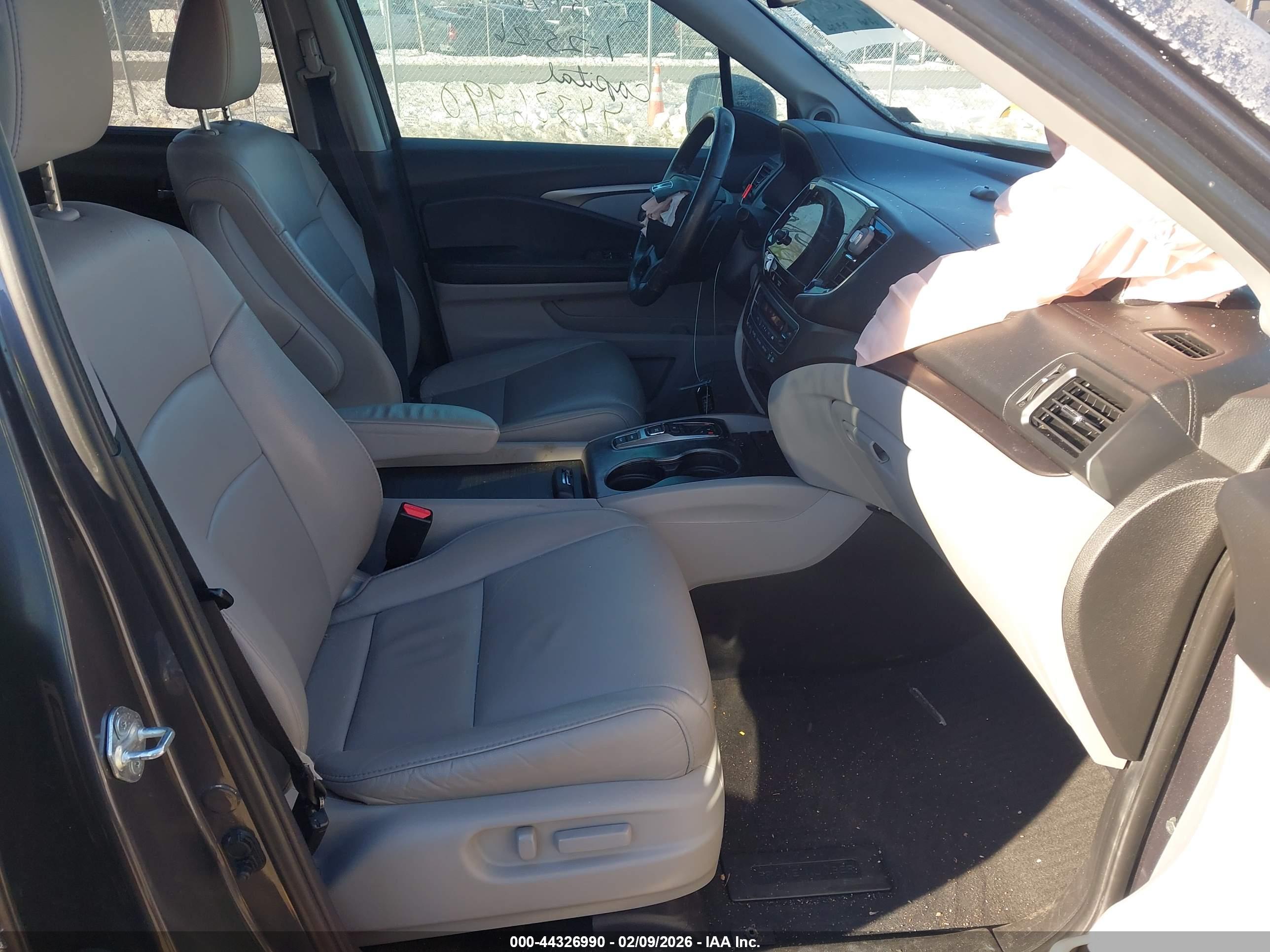 HONDA PILOT image 5