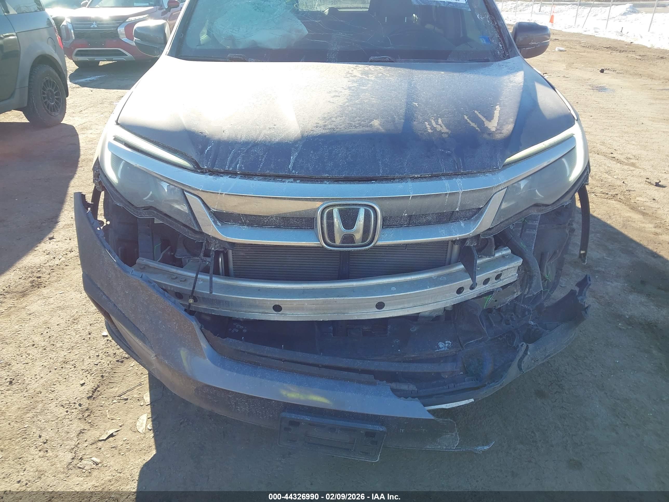 HONDA PILOT image 6
