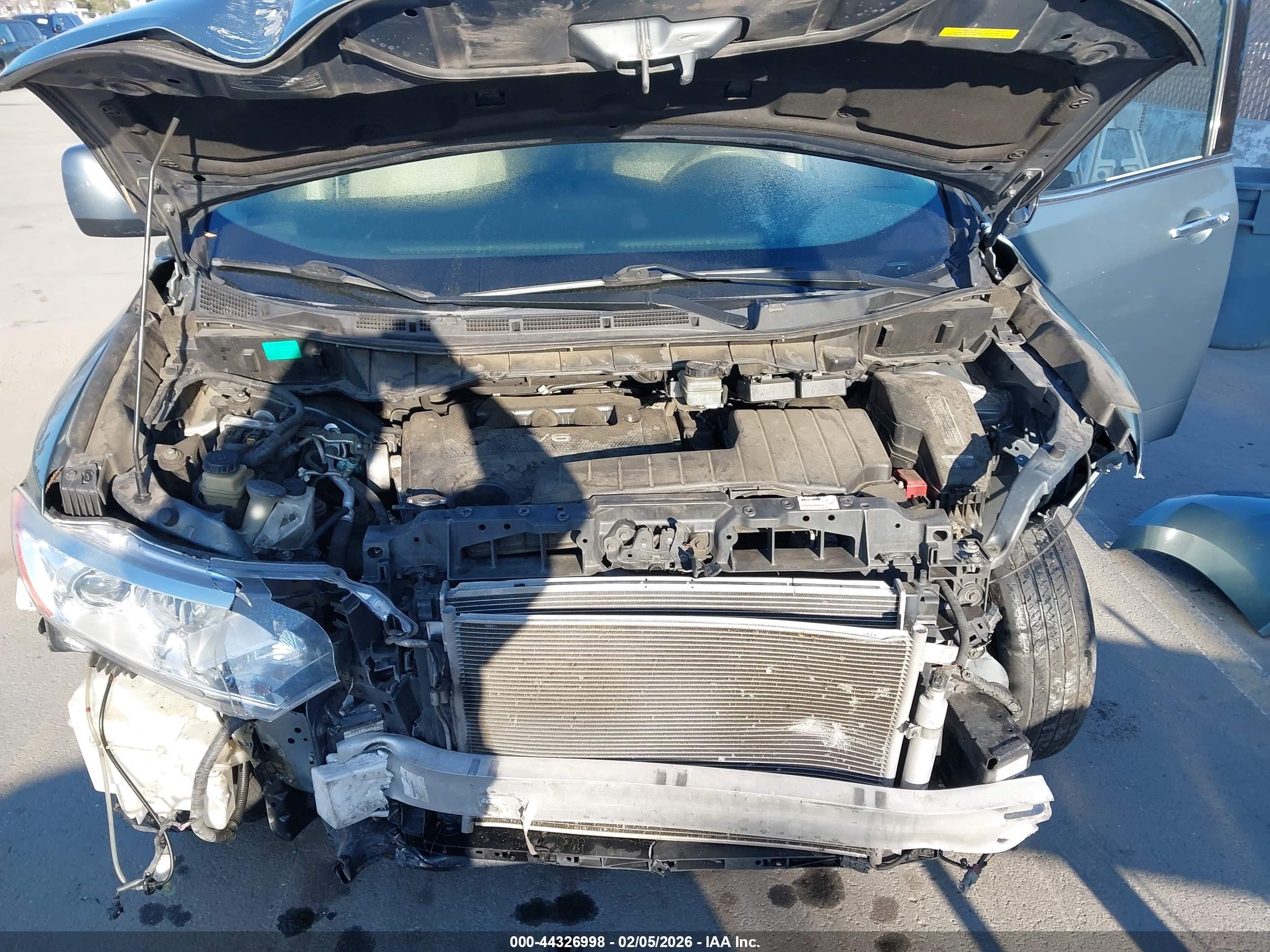 NISSAN QUEST image 10