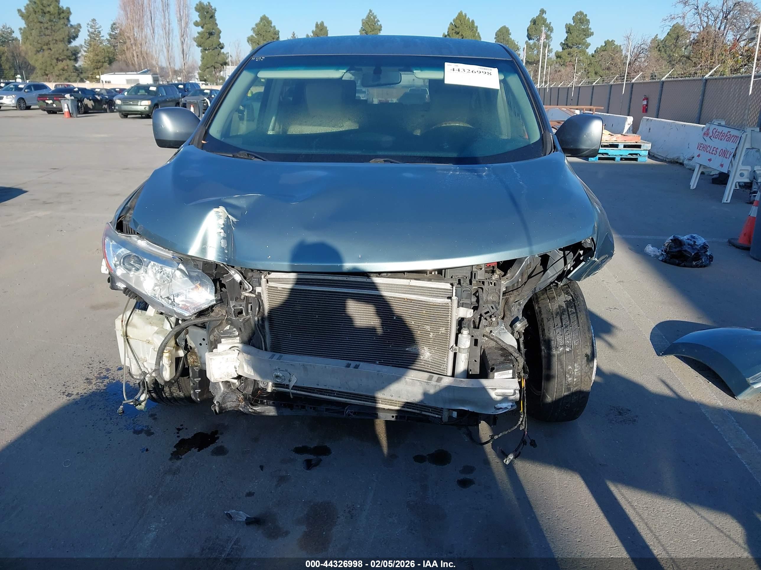NISSAN QUEST image 6