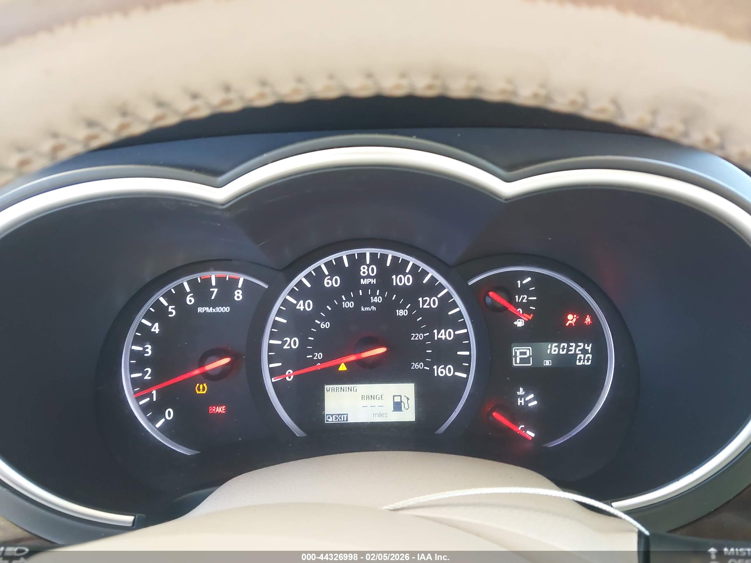 NISSAN QUEST image 7