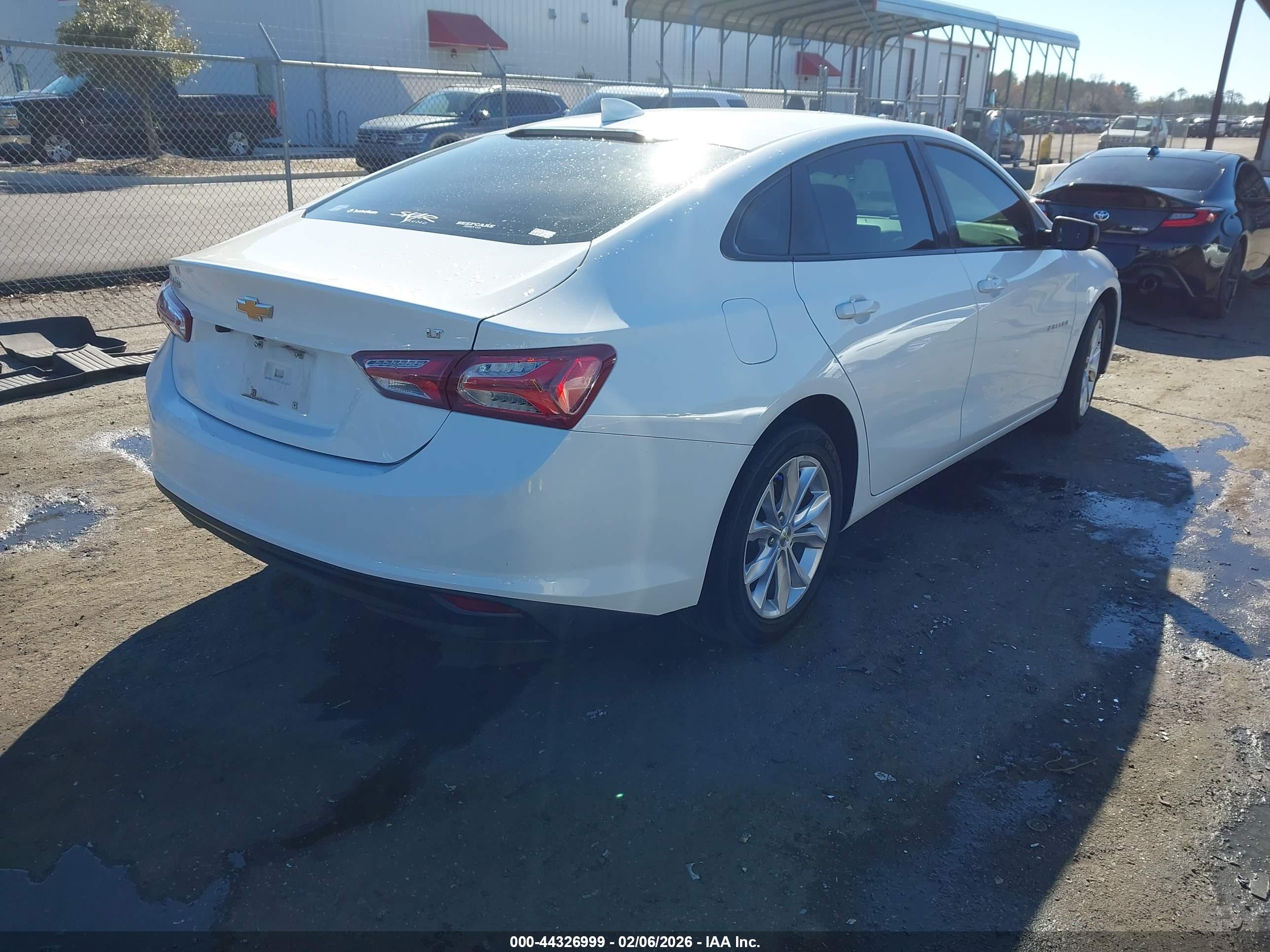 CHEVROLET MALIBU image 4