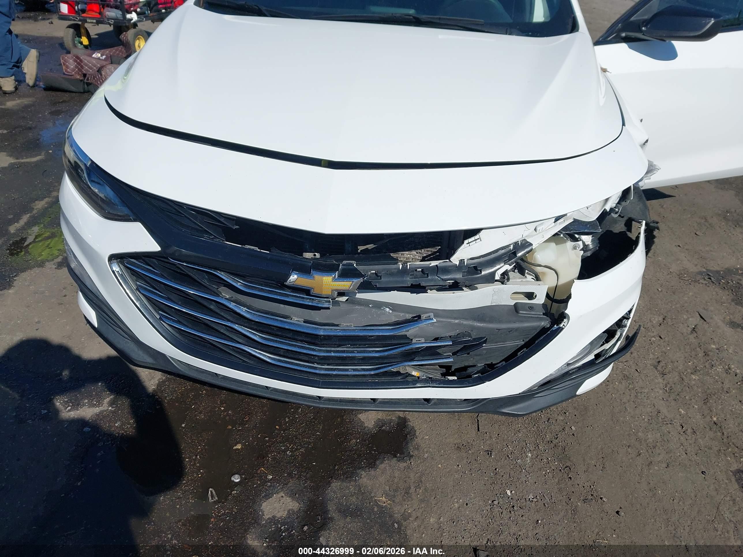 CHEVROLET MALIBU image 6