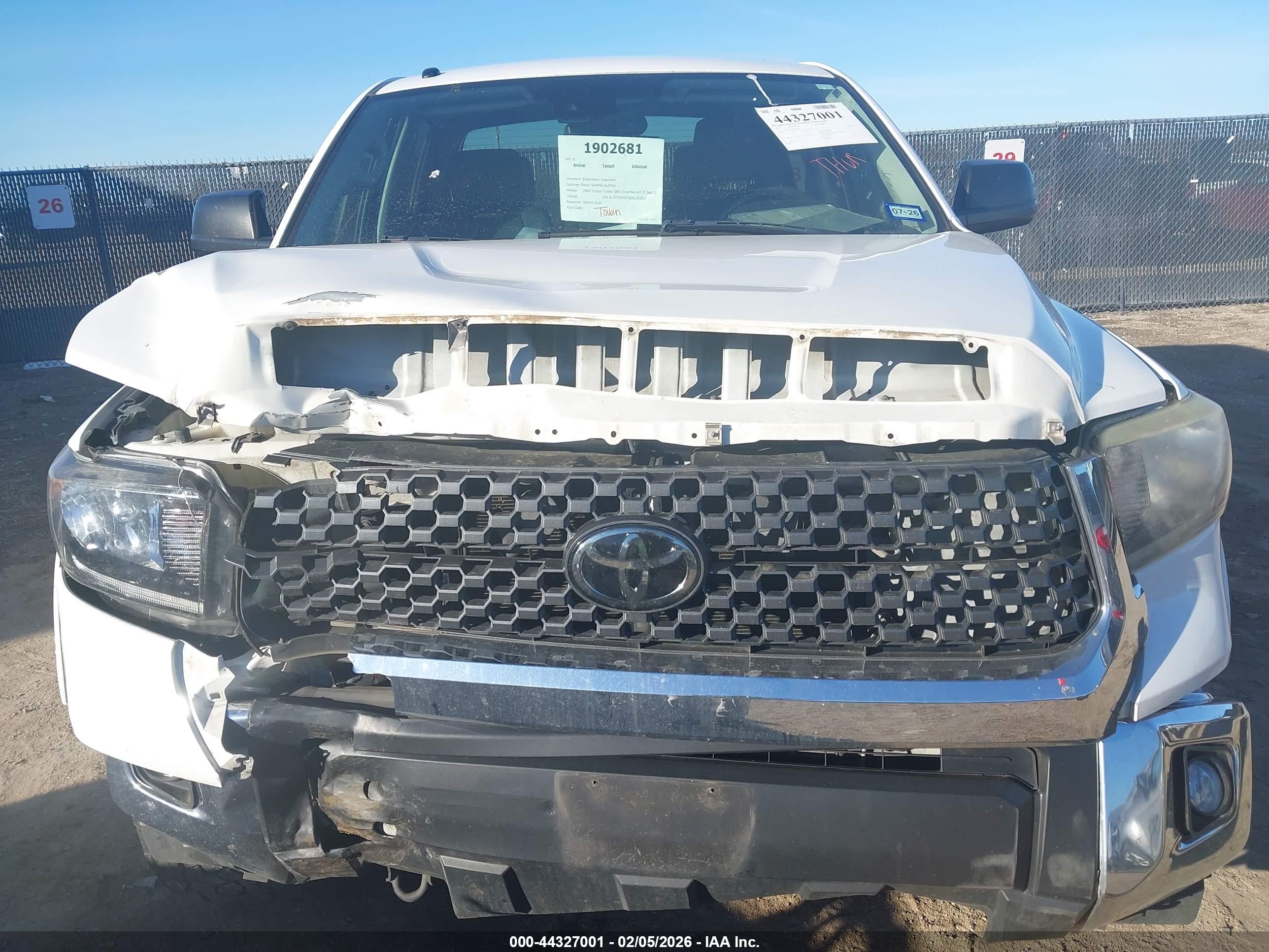 TOYOTA TUNDRA image 6