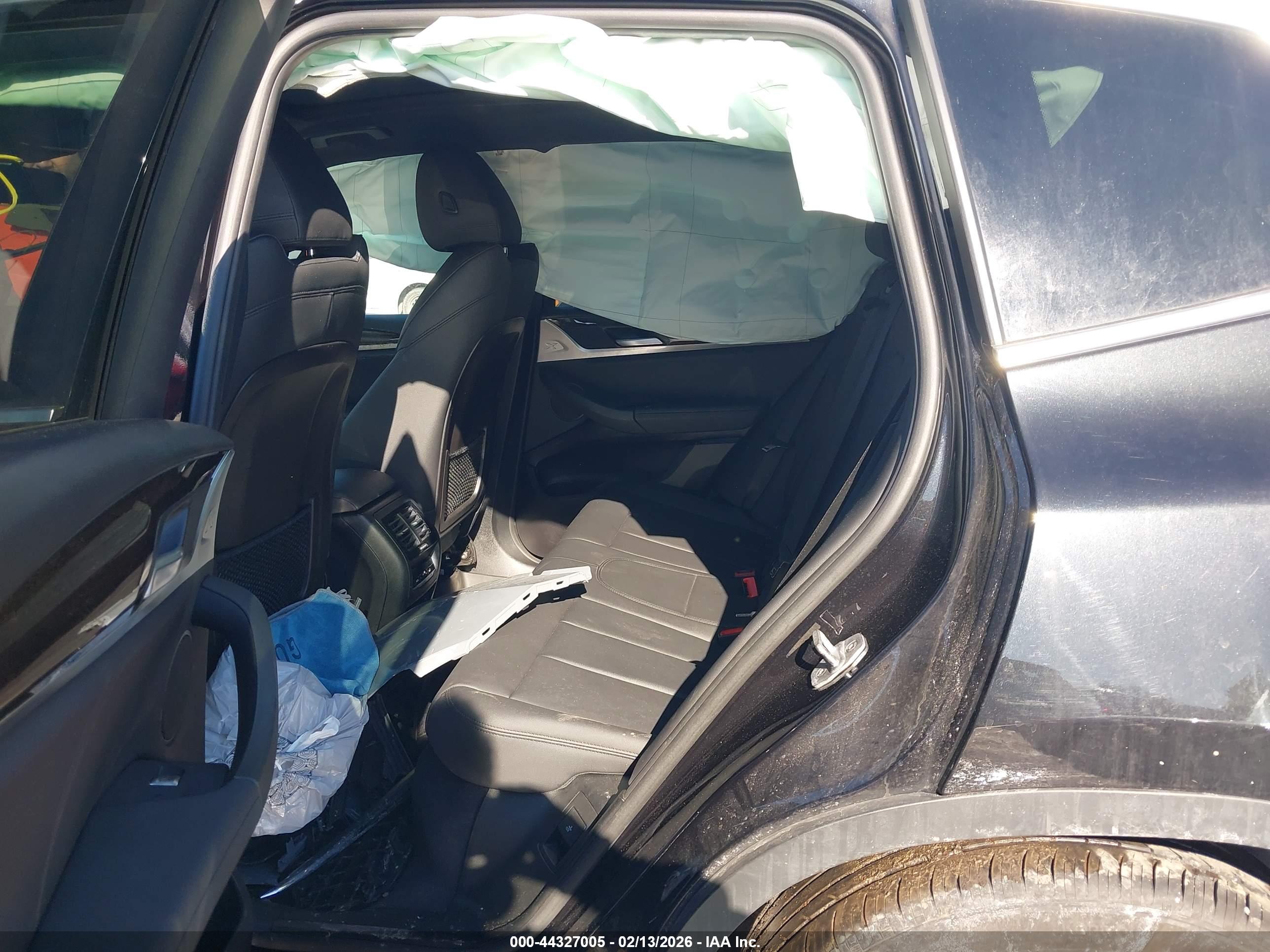 BMW X3 image 8