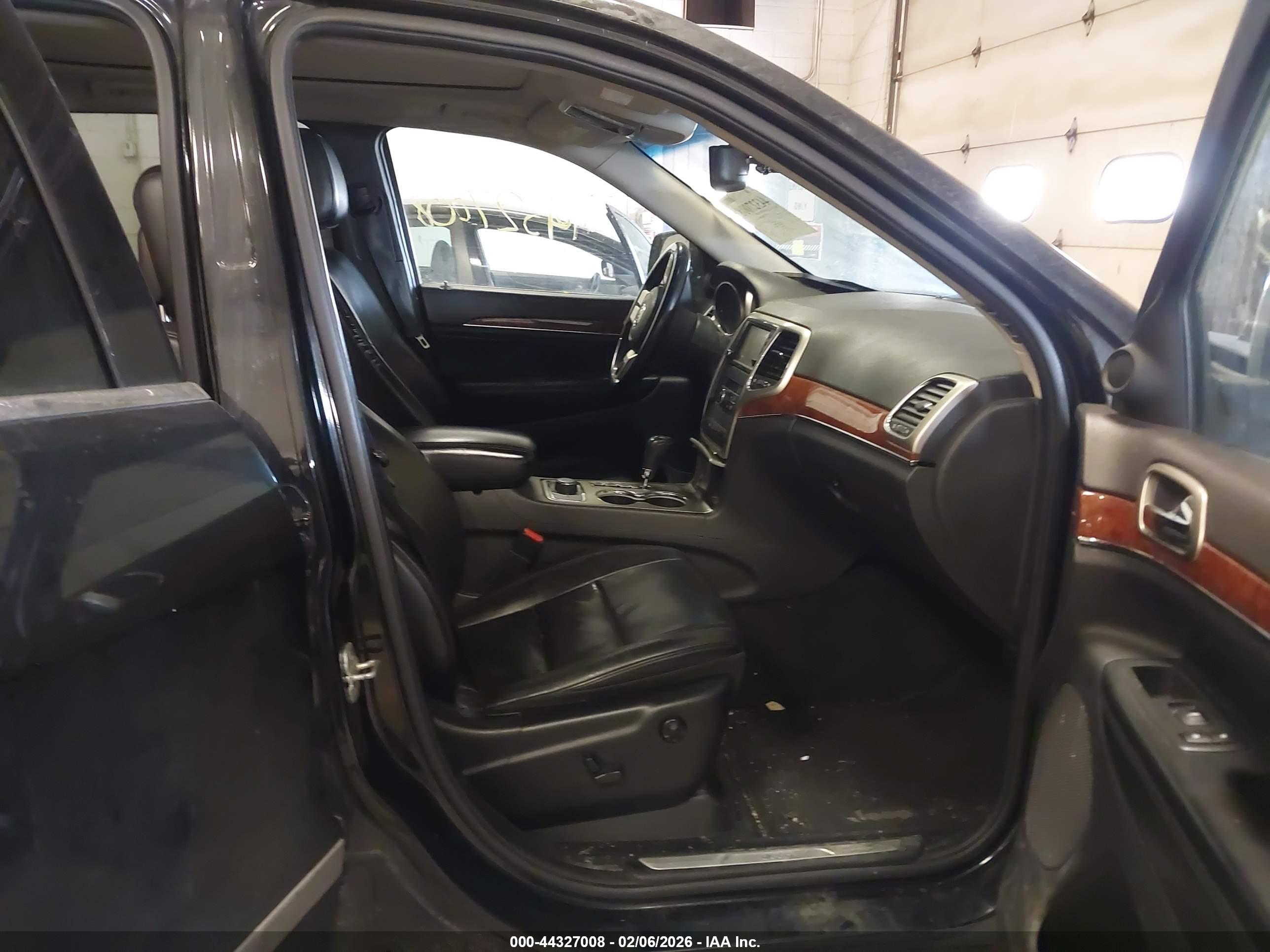 JEEP GRAND image 5