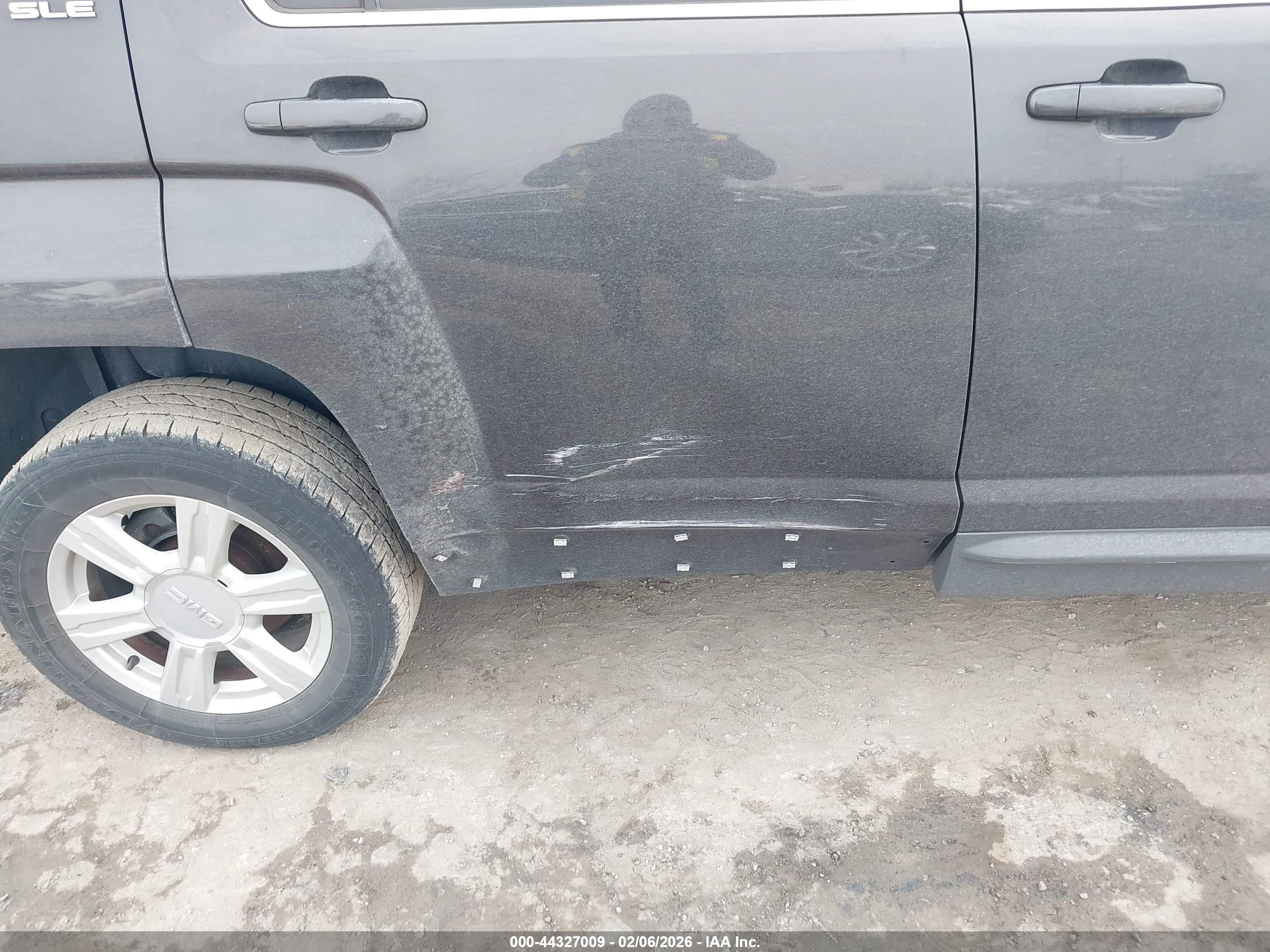GMC TERRAIN image 6