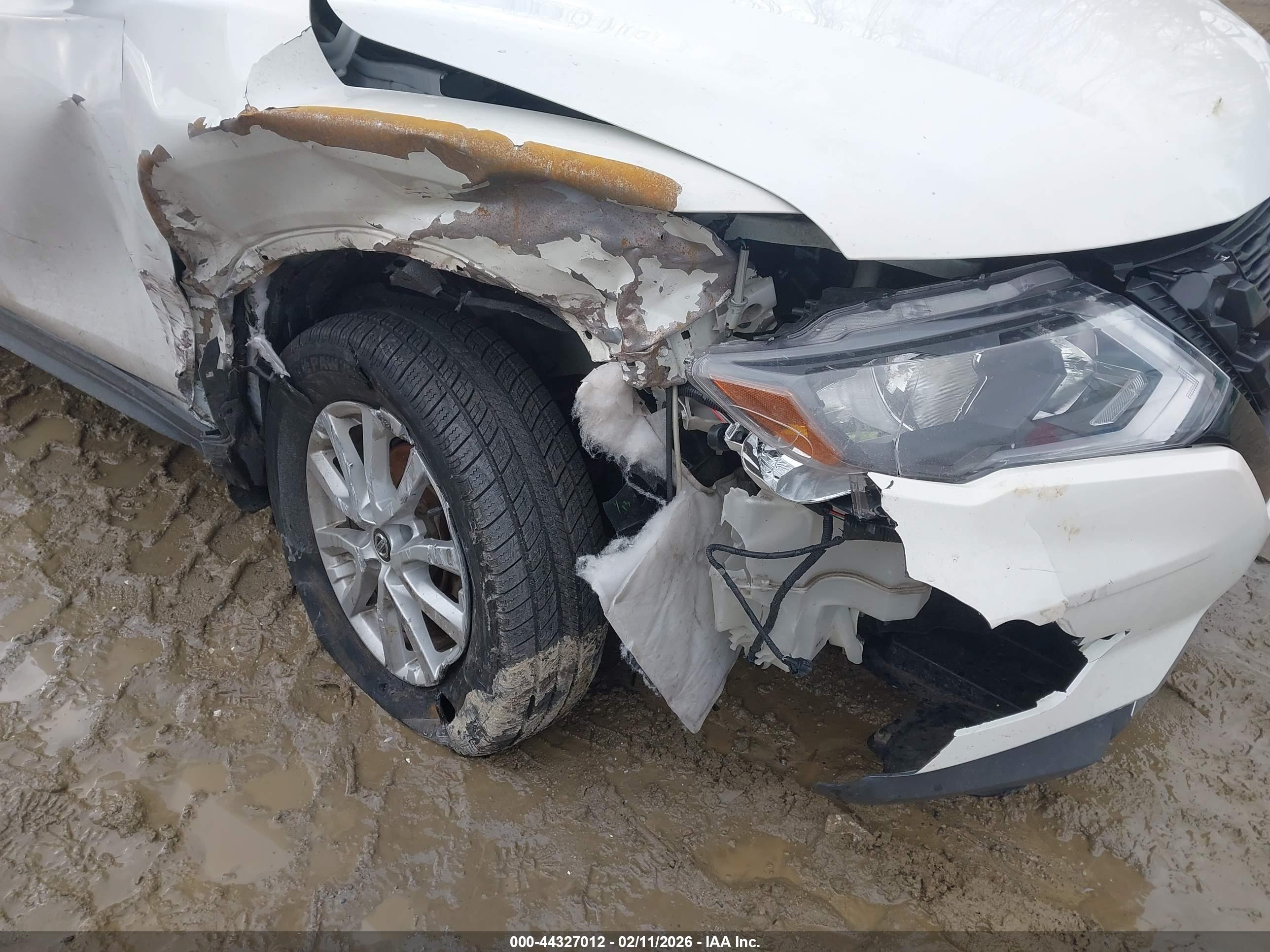 NISSAN ROGUE image 6