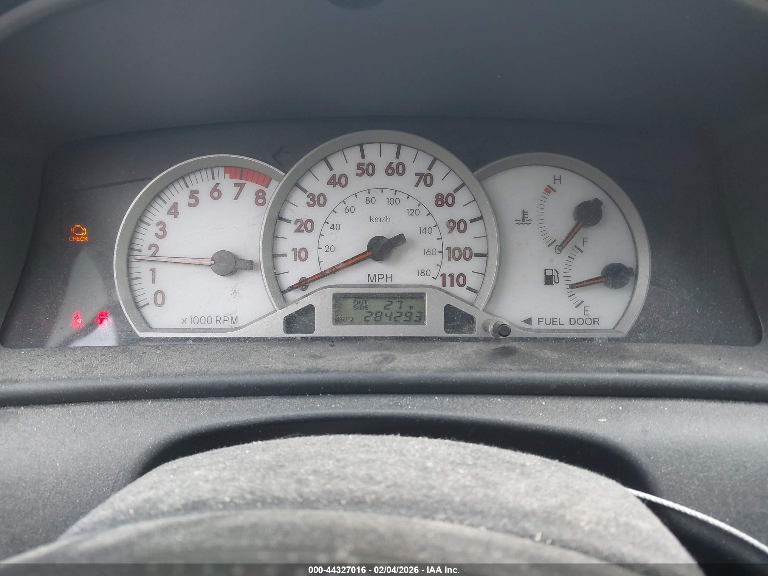 TOYOTA COROLLA image 7
