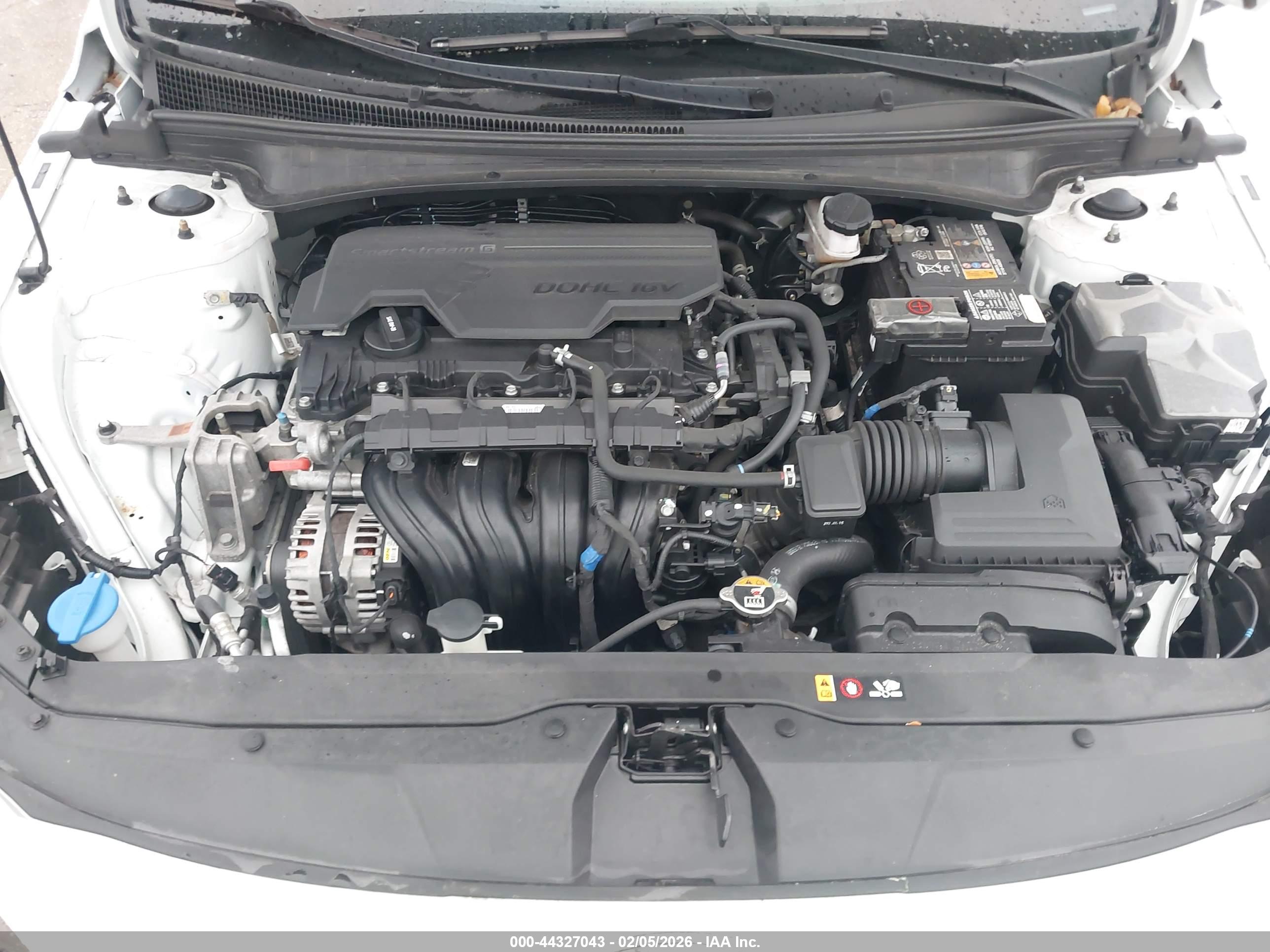 HYUNDAI ELANTRA image 10