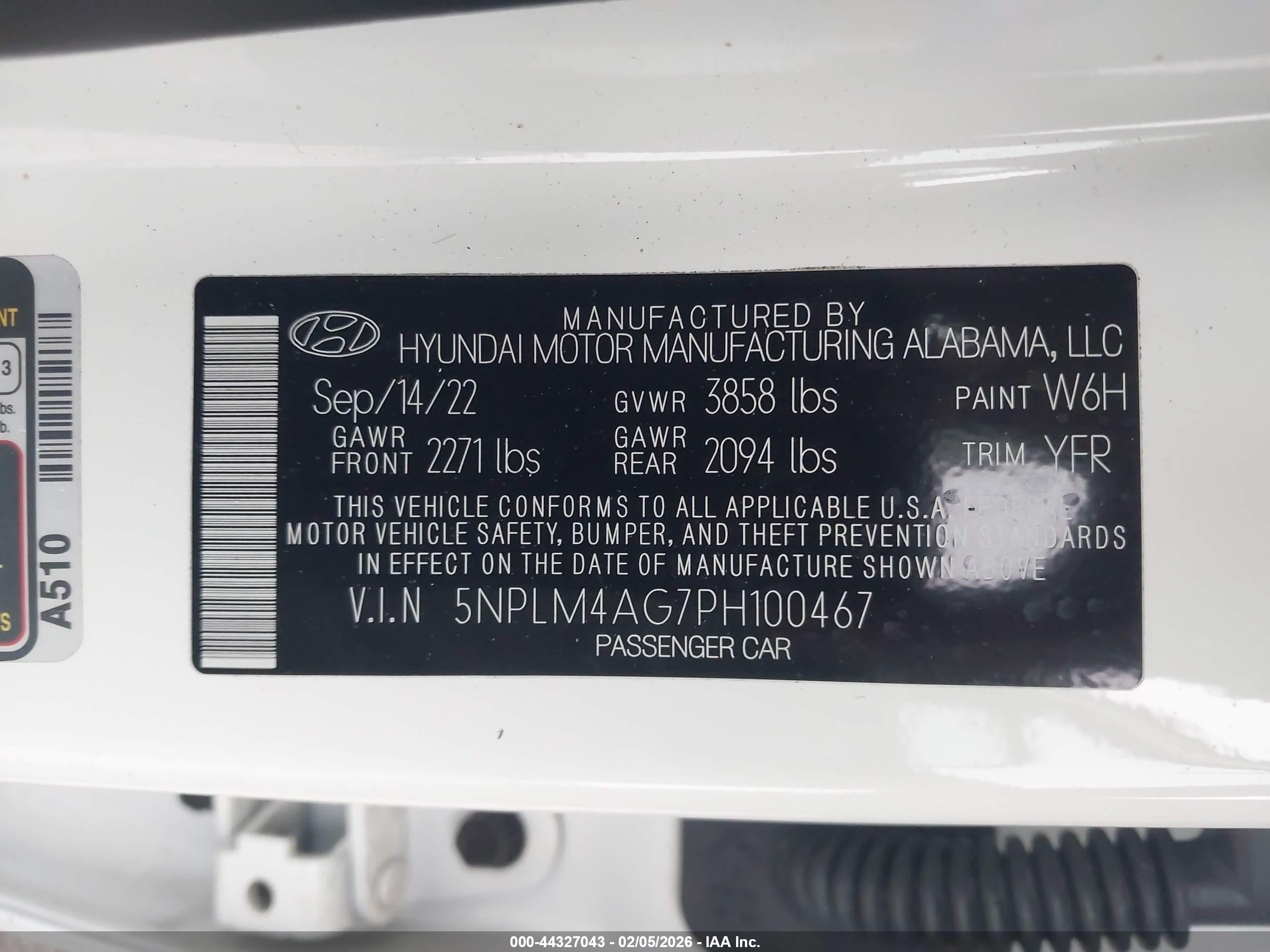 HYUNDAI ELANTRA image 9