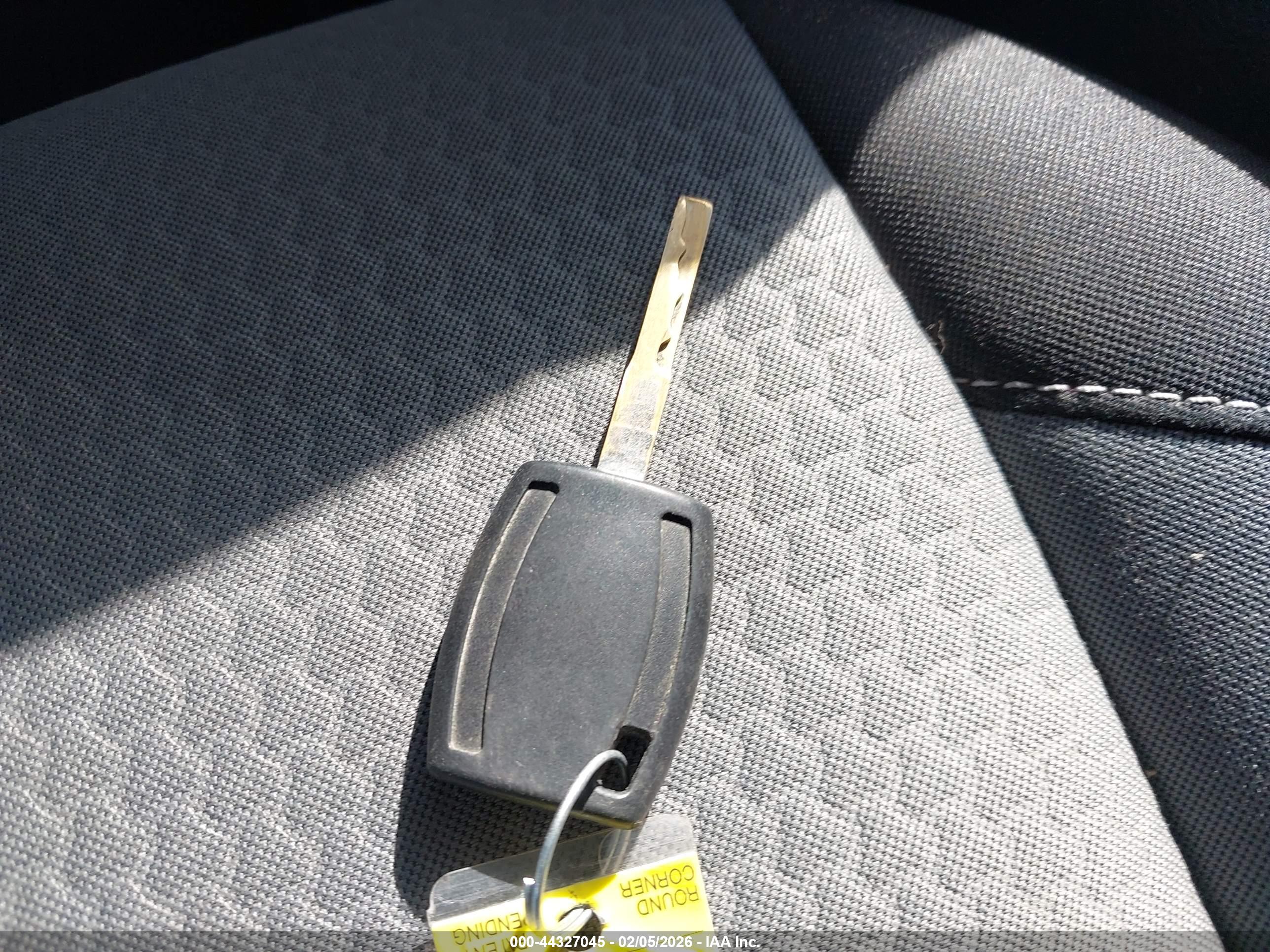 FORD ESCAPE image 11