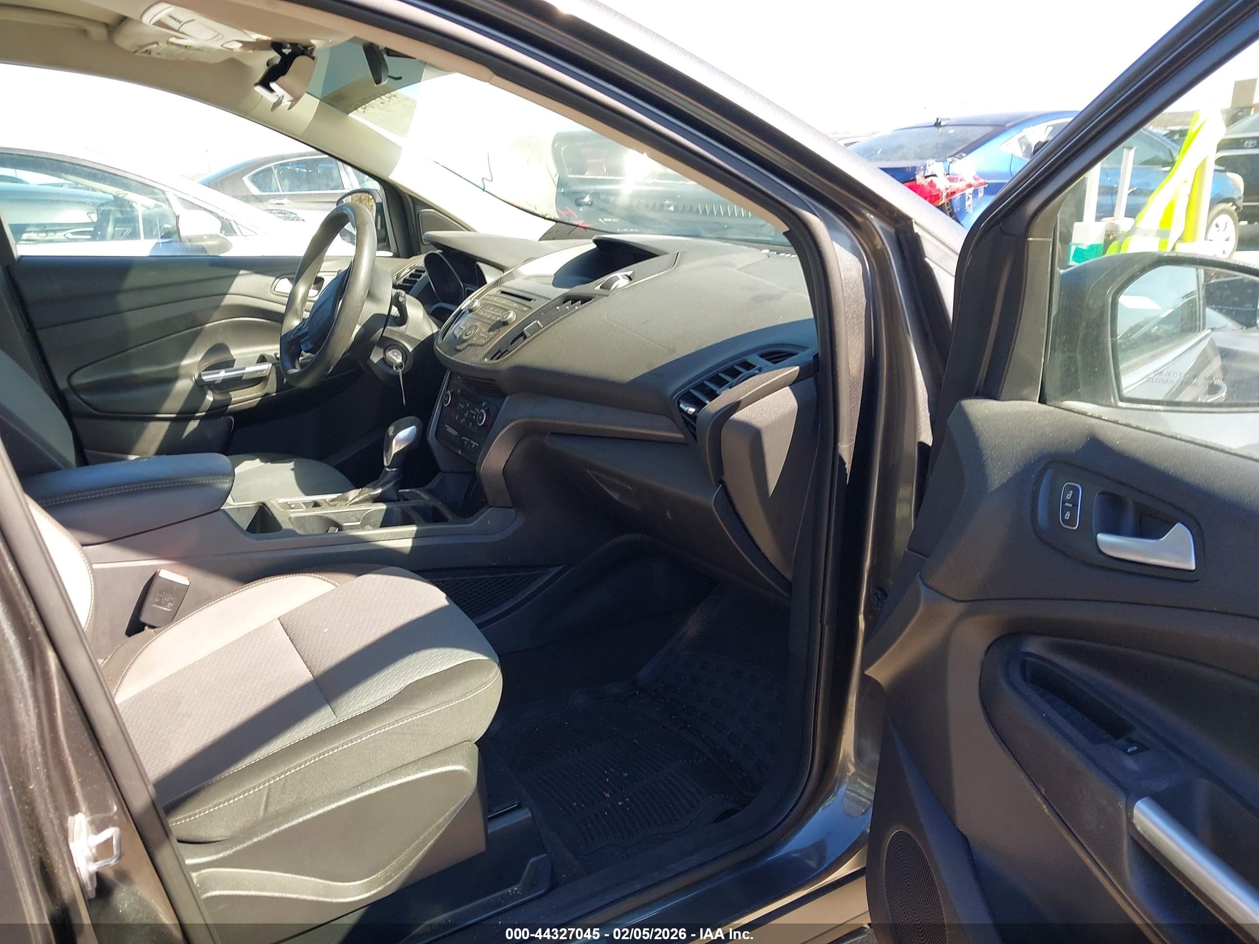 FORD ESCAPE image 5