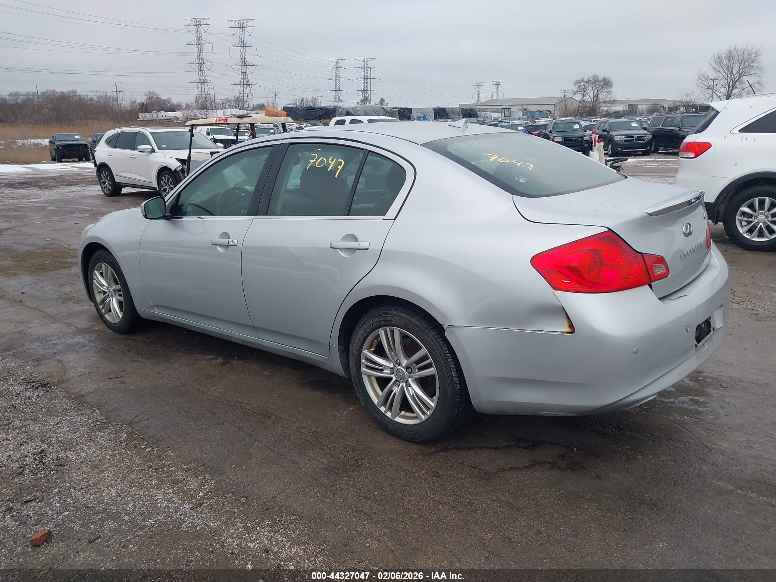 INFINITI G37X image 3