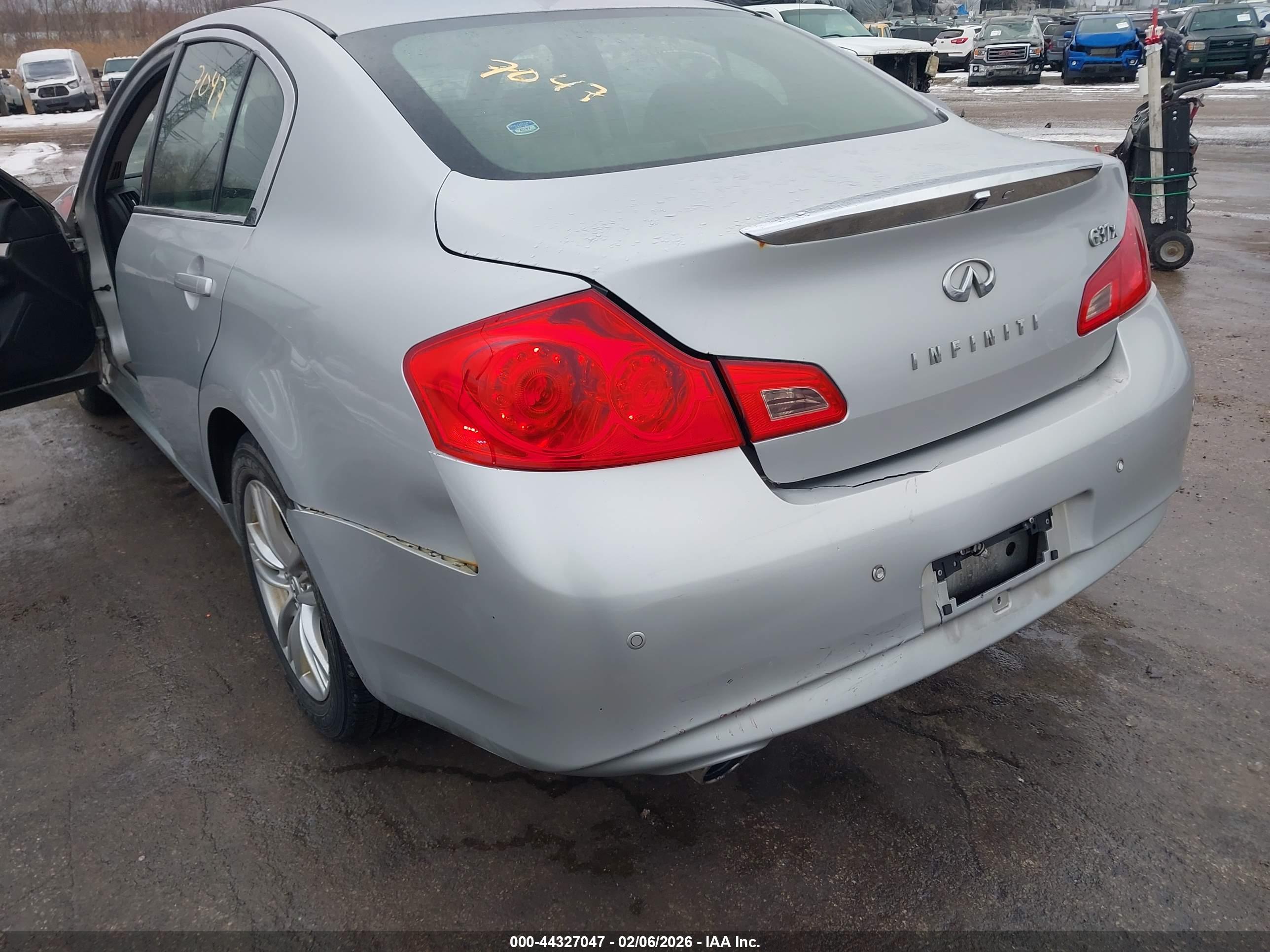 INFINITI G37X image 6