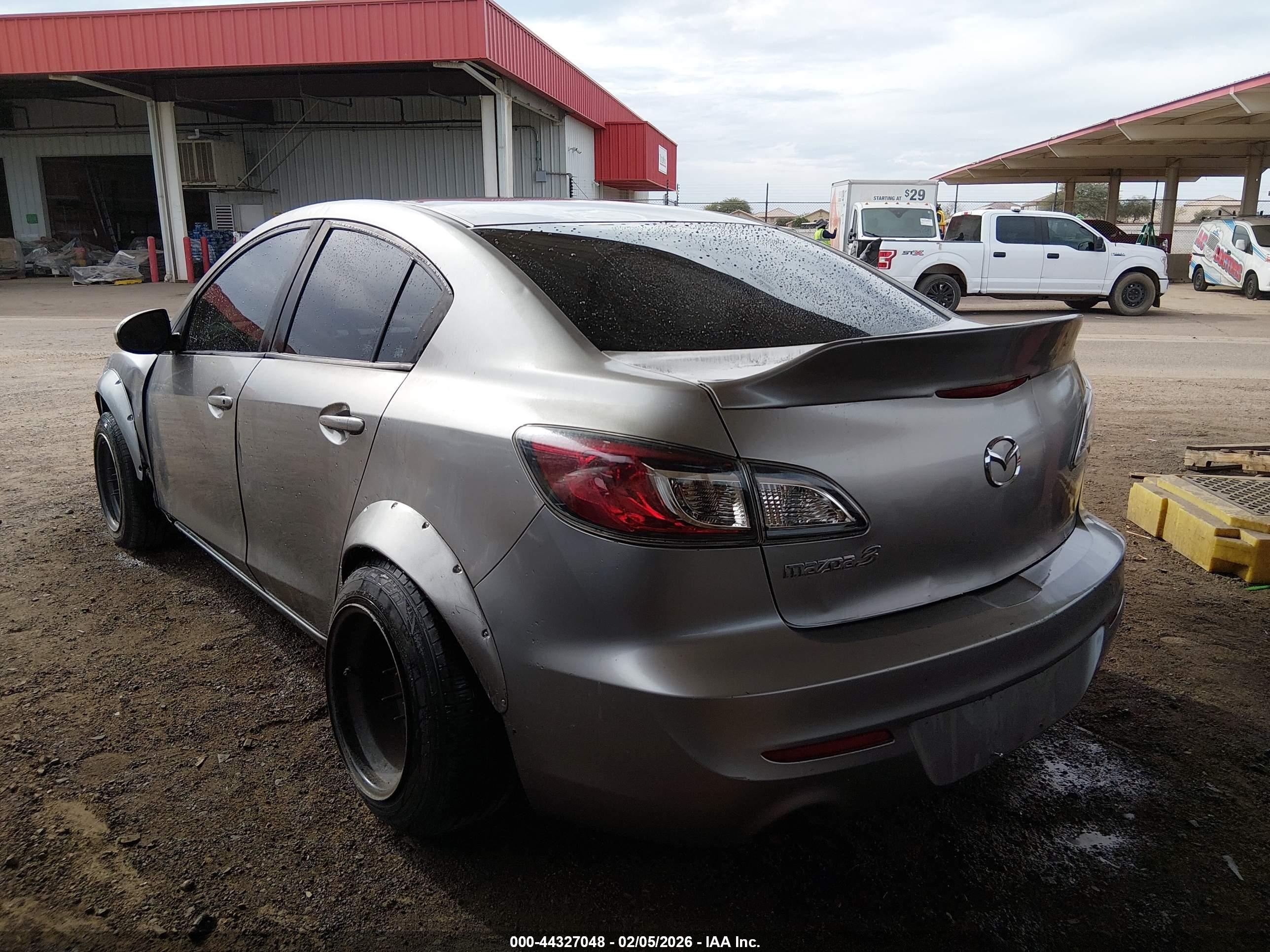MAZDA MAZDA3 image 3