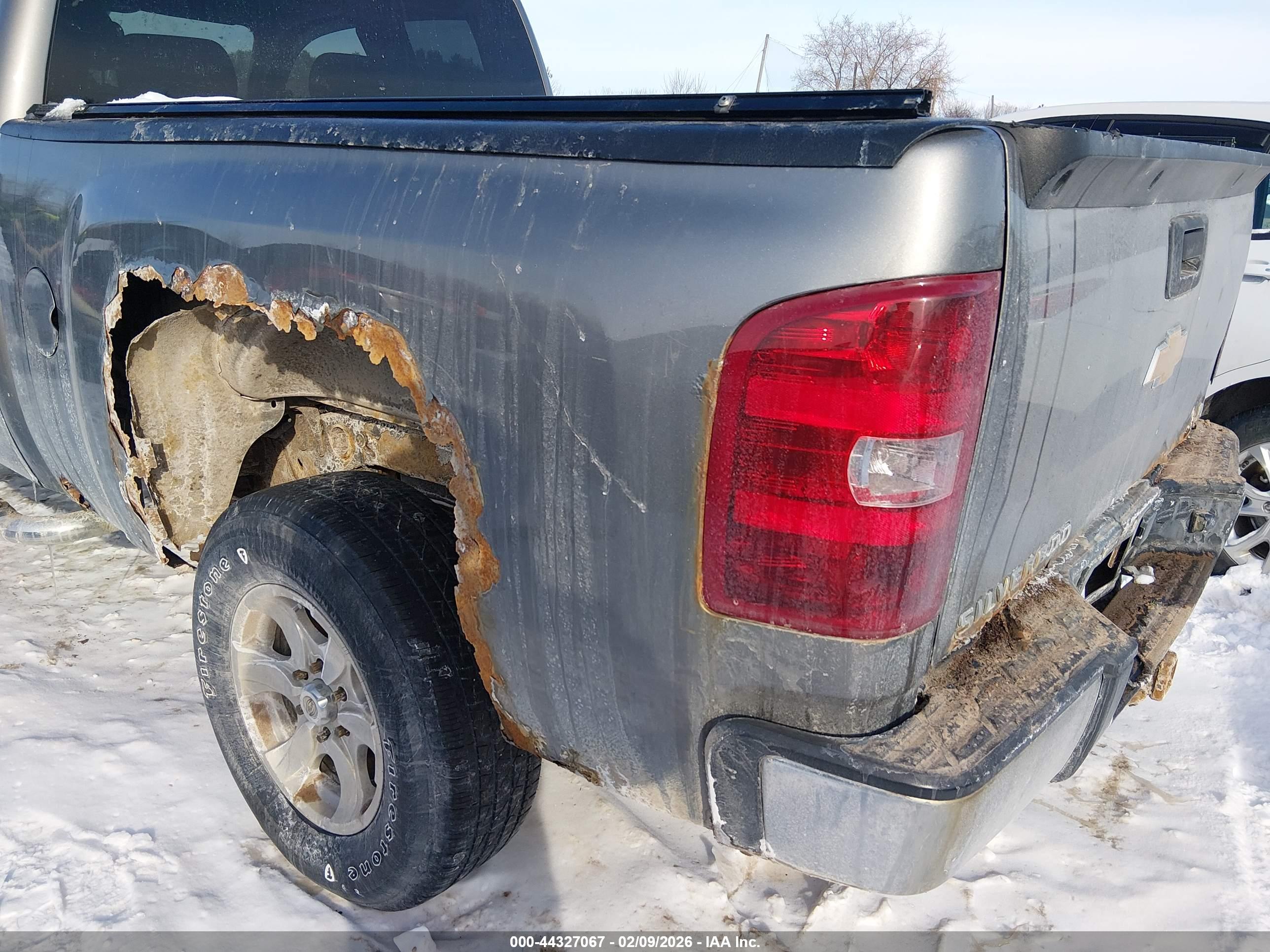 CHEVROLET SILVERADO image 3