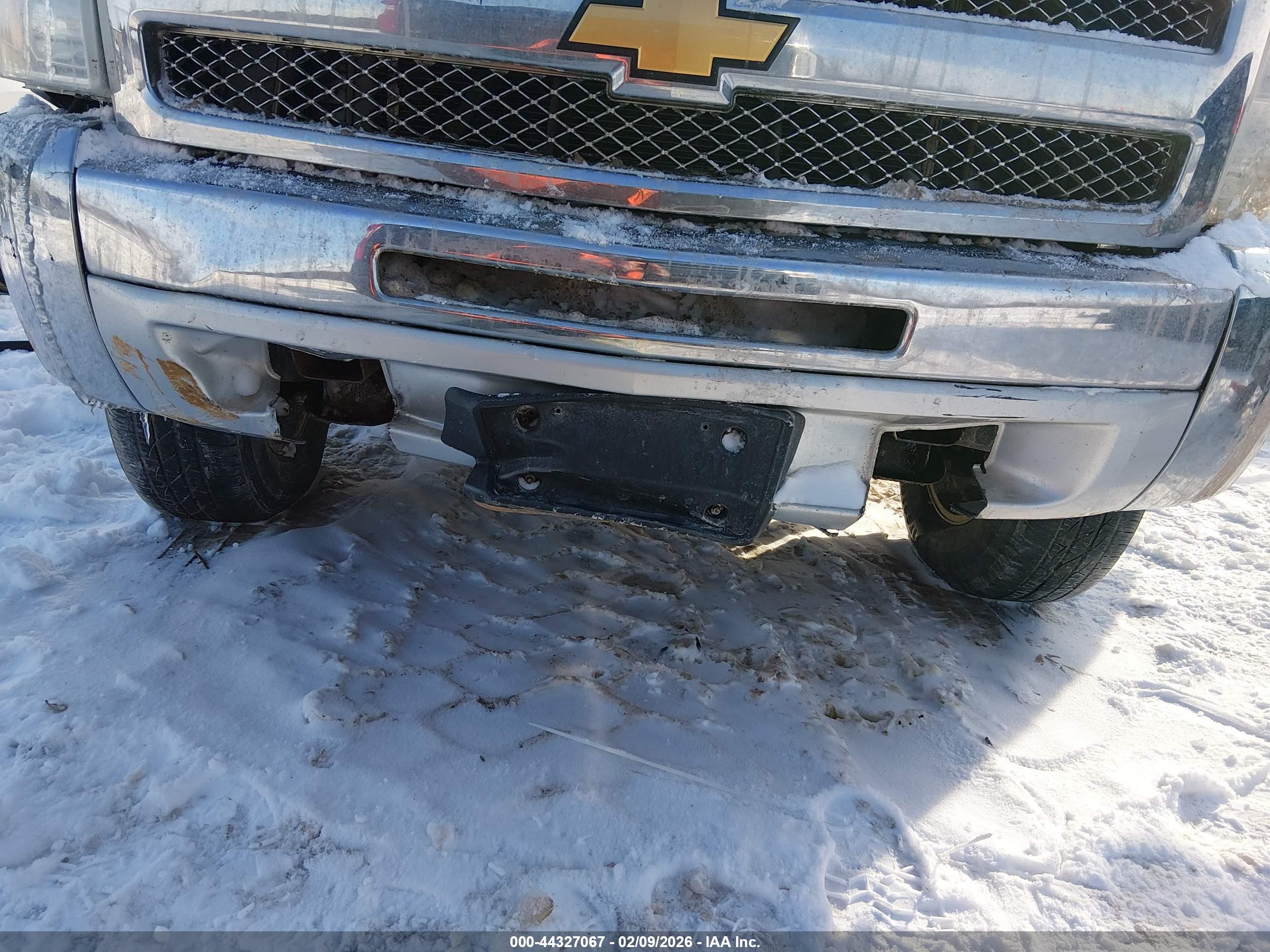 CHEVROLET SILVERADO image 6