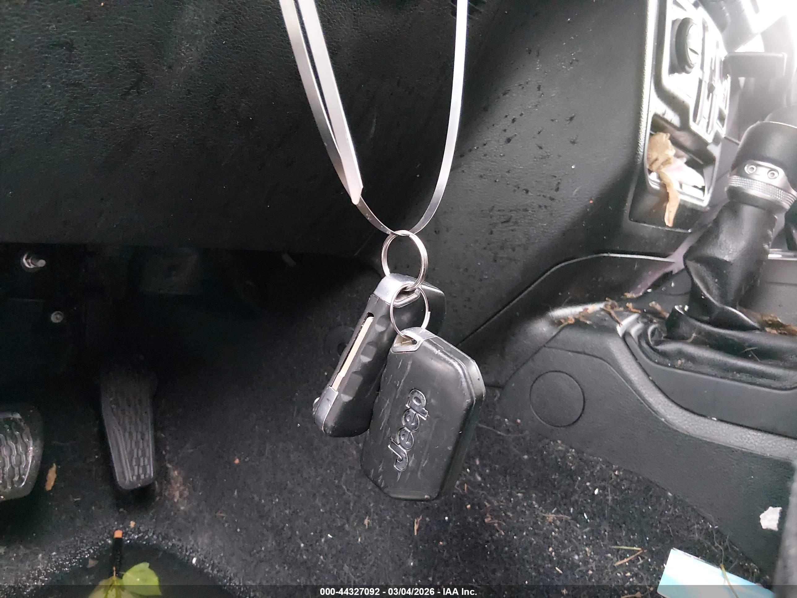 JEEP WRANGLER image 11