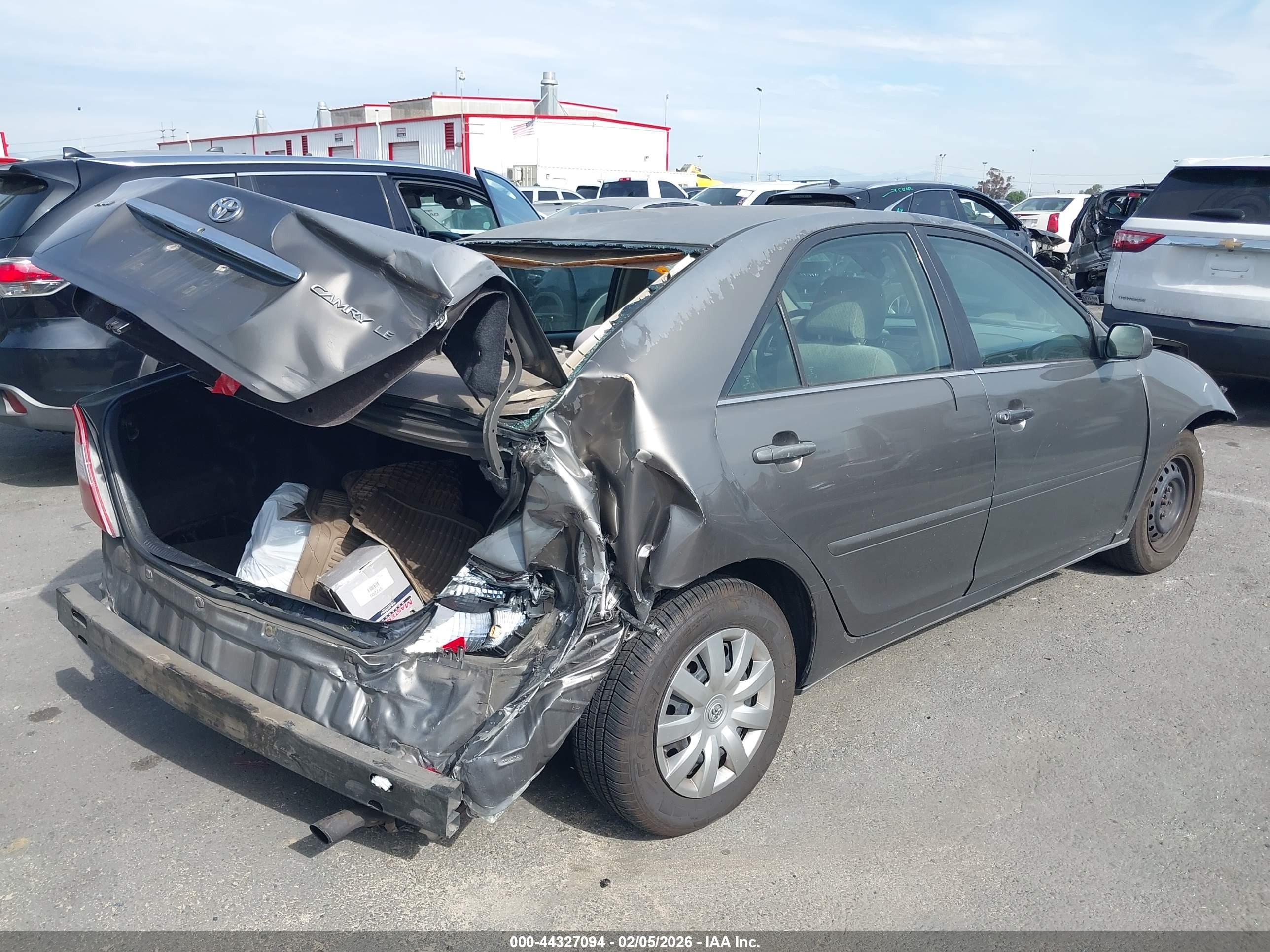 TOYOTA CAMRY image 4