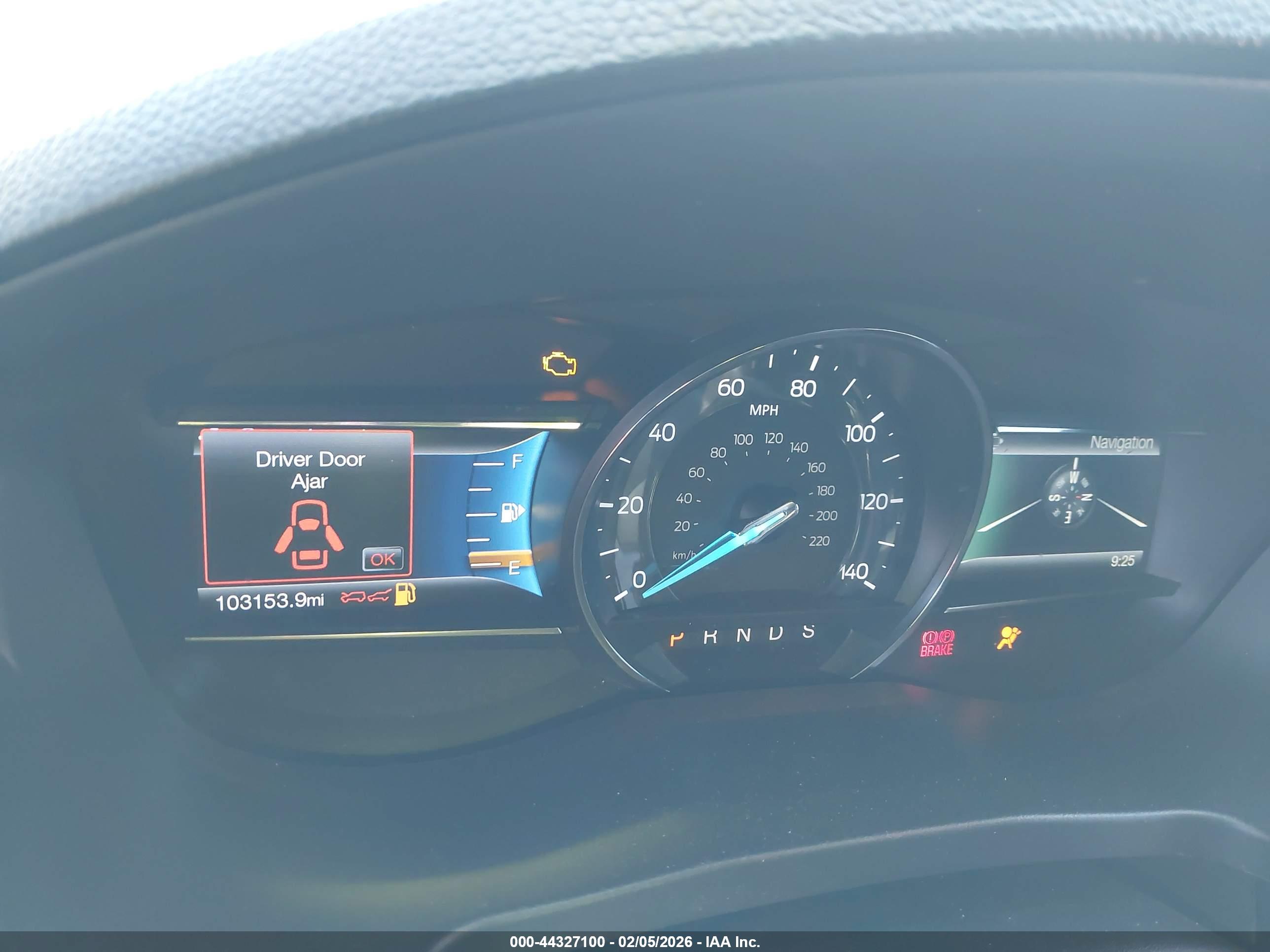 FORD EXPLORER image 7