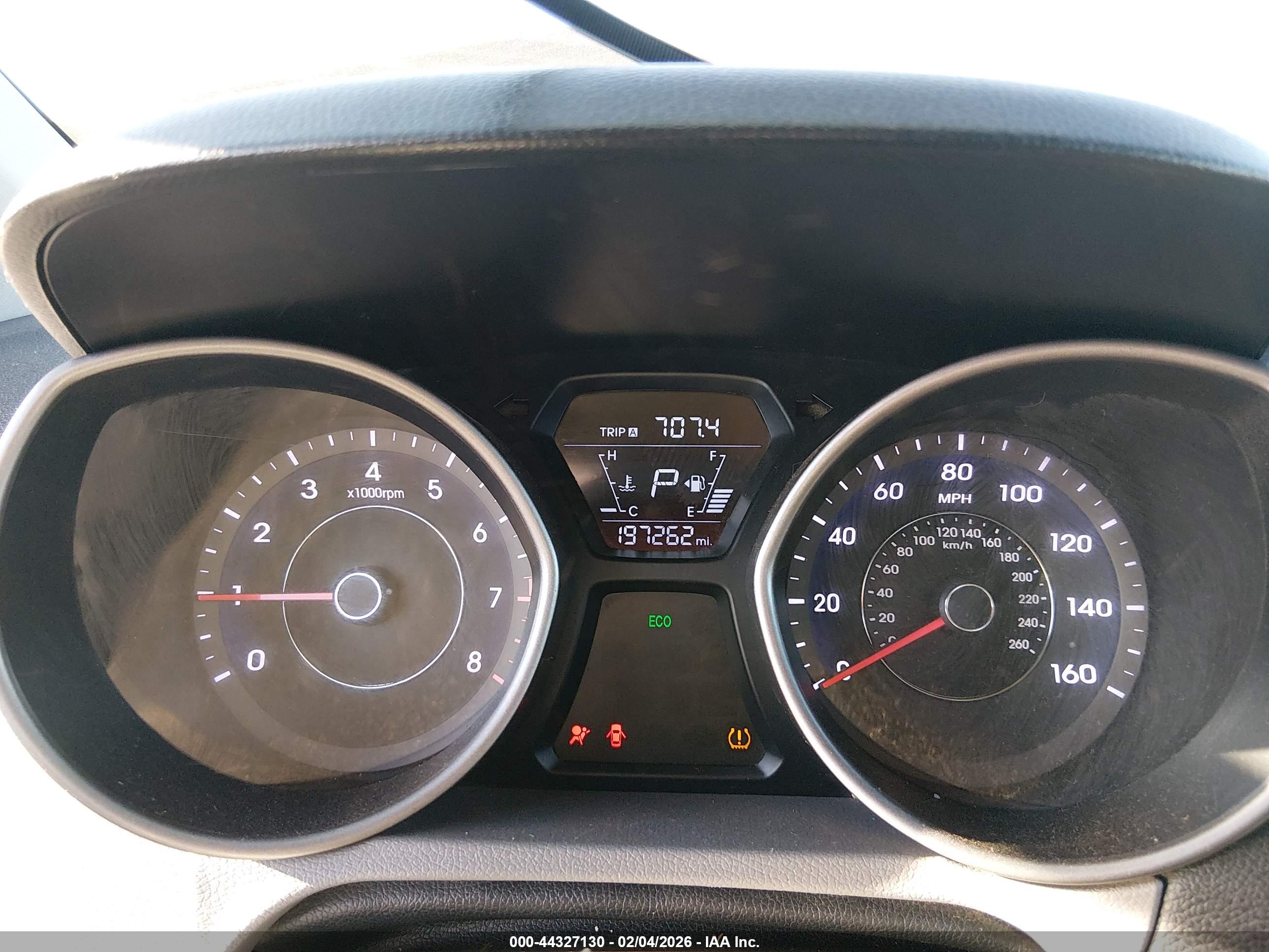 HYUNDAI ELANTRA image 7