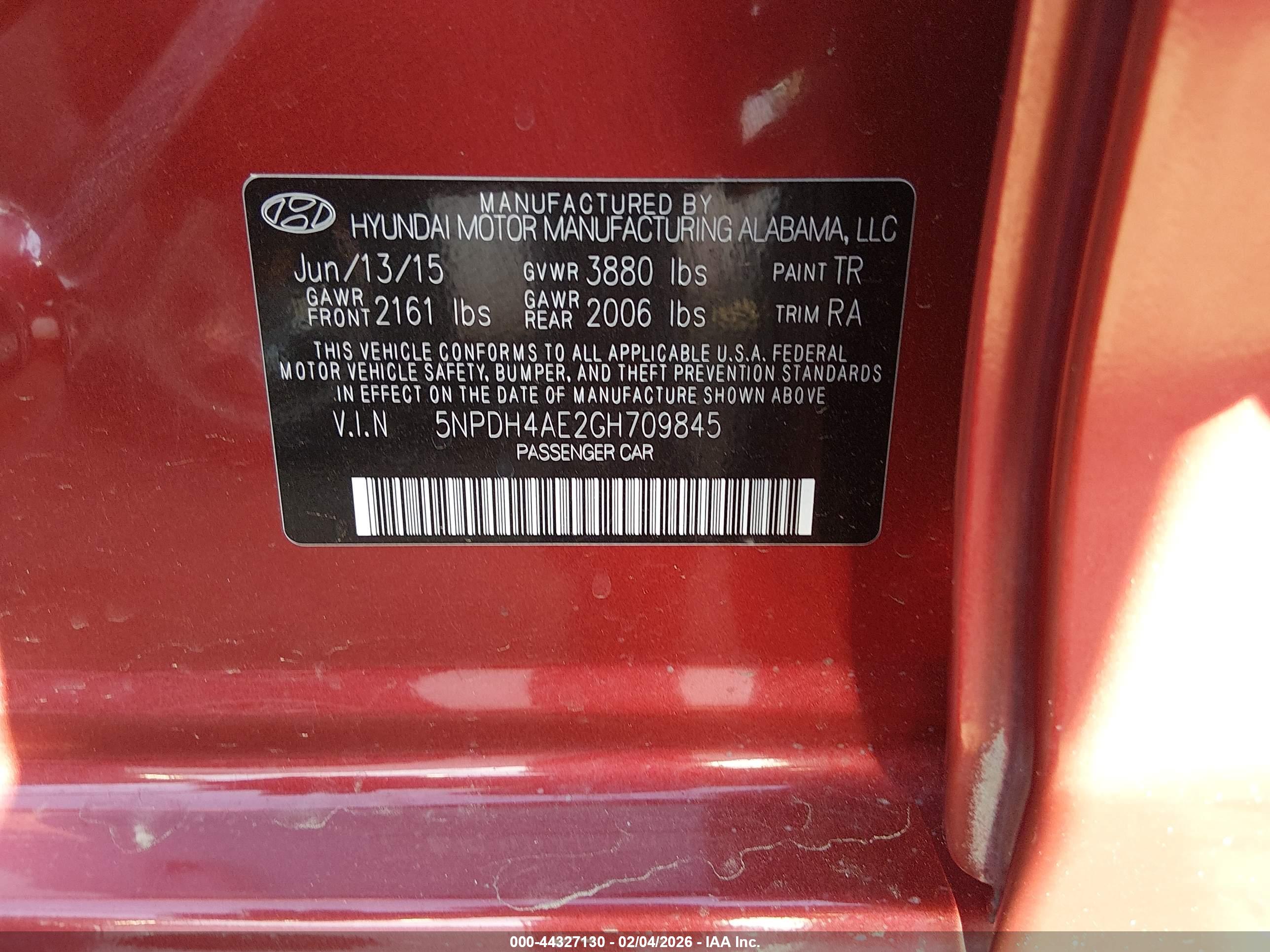 HYUNDAI ELANTRA image 9