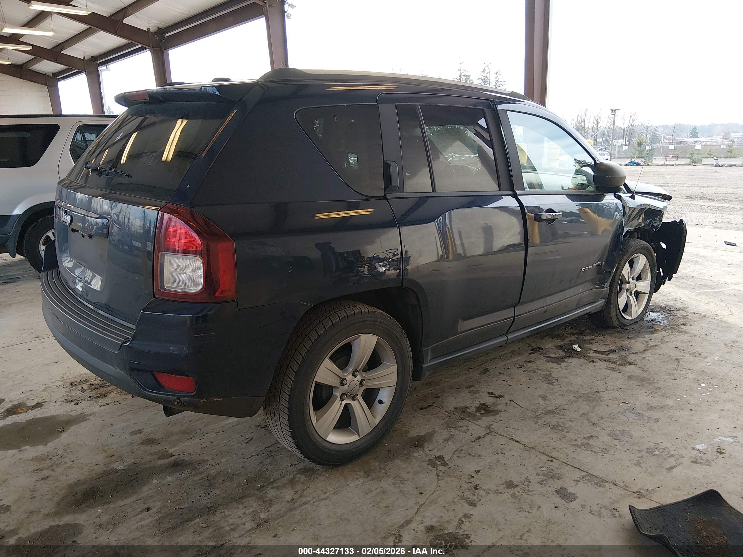 JEEP COMPASS image 4