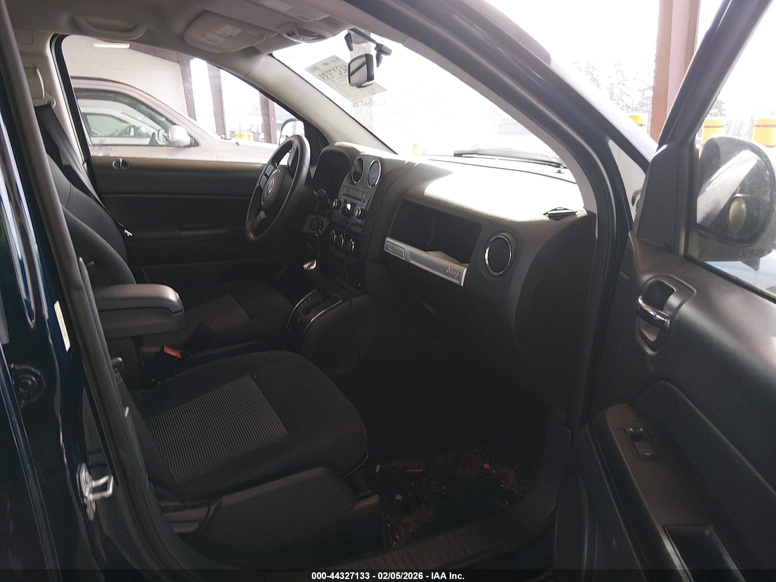 JEEP COMPASS image 5