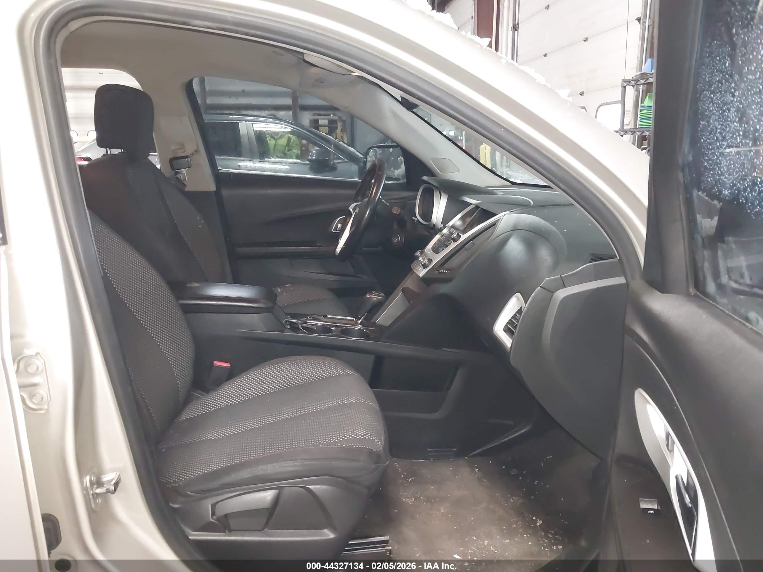 CHEVROLET EQUINOX image 5