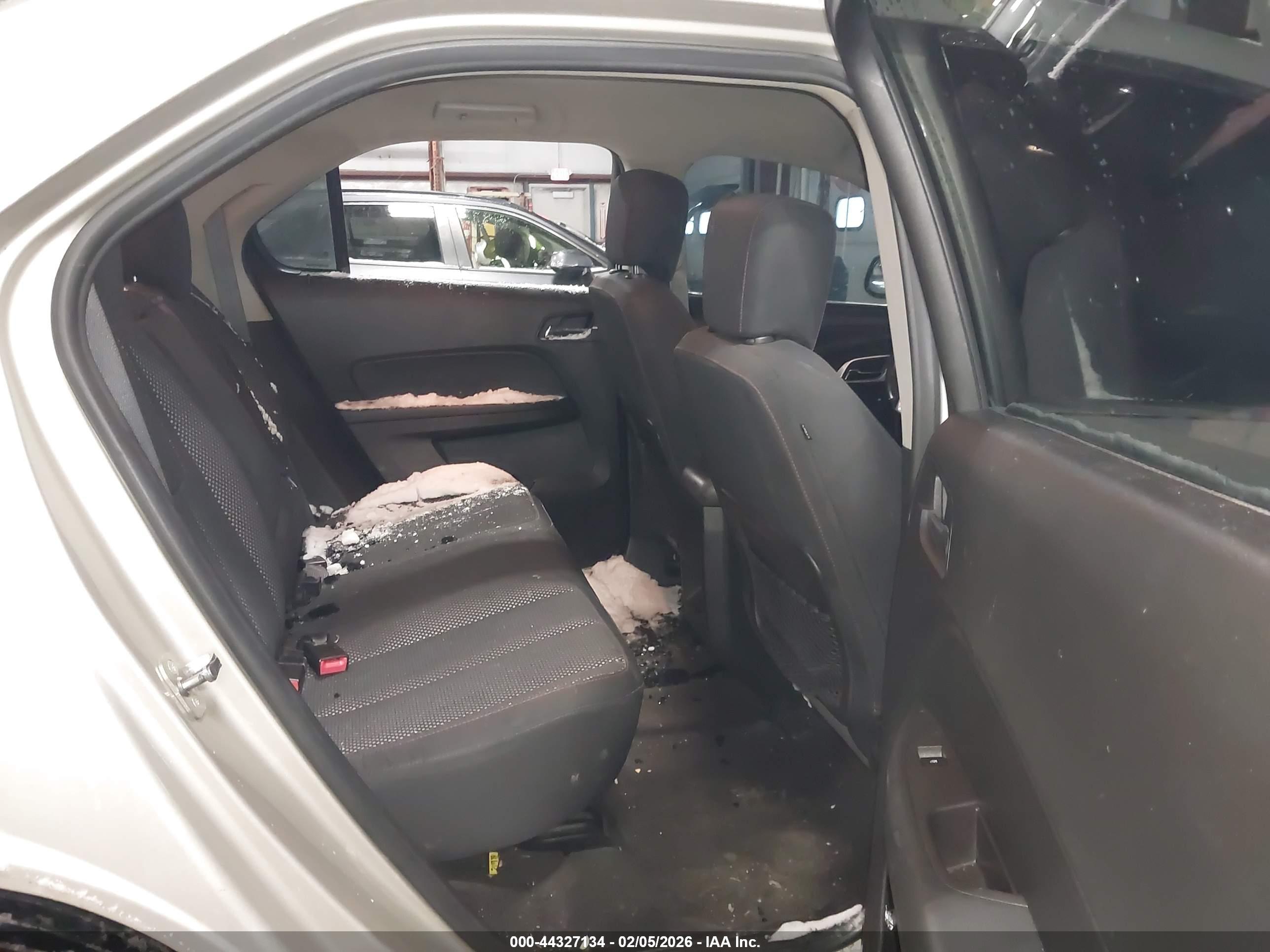 CHEVROLET EQUINOX image 8