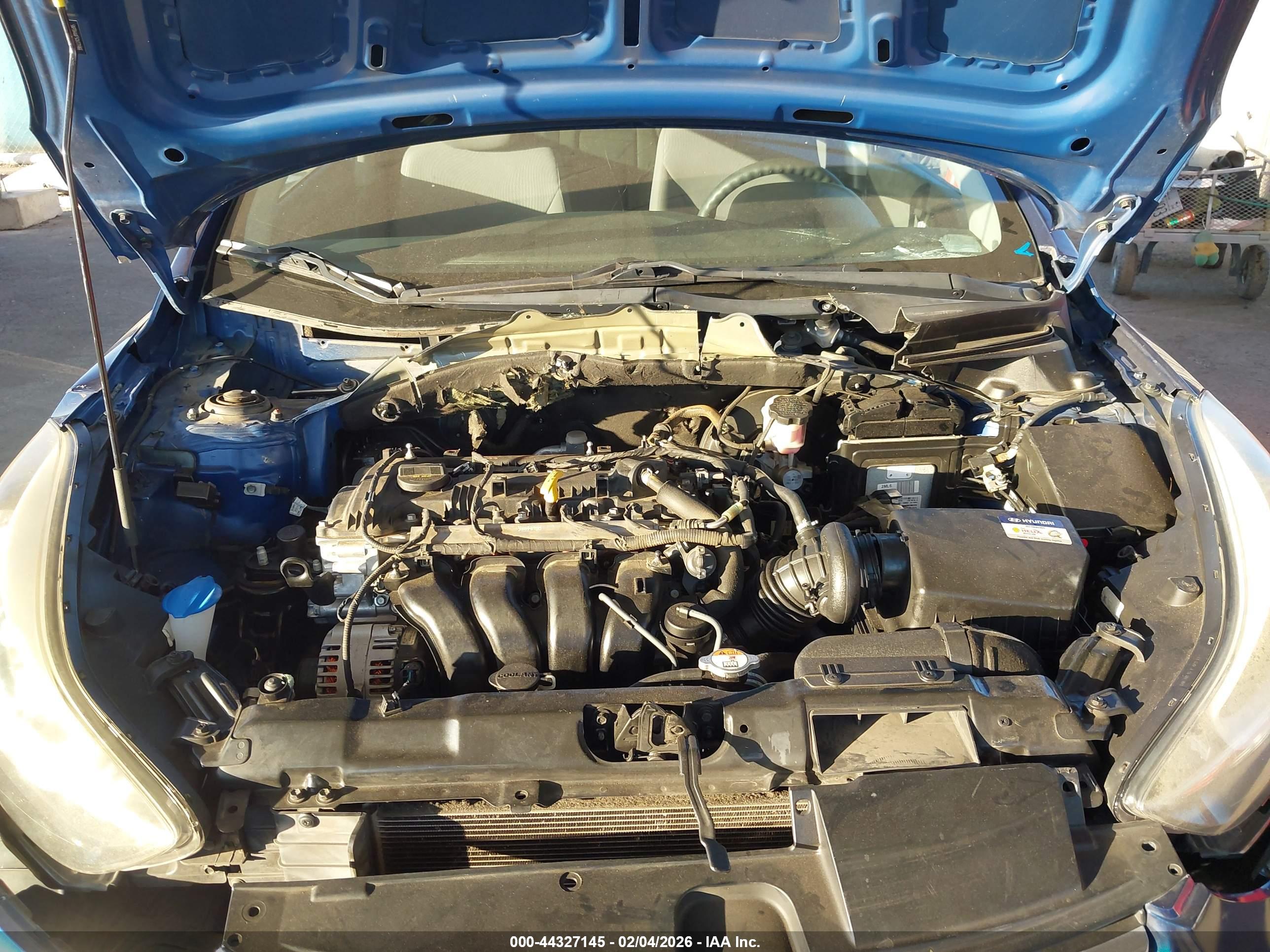 HYUNDAI ELANTRA image 10