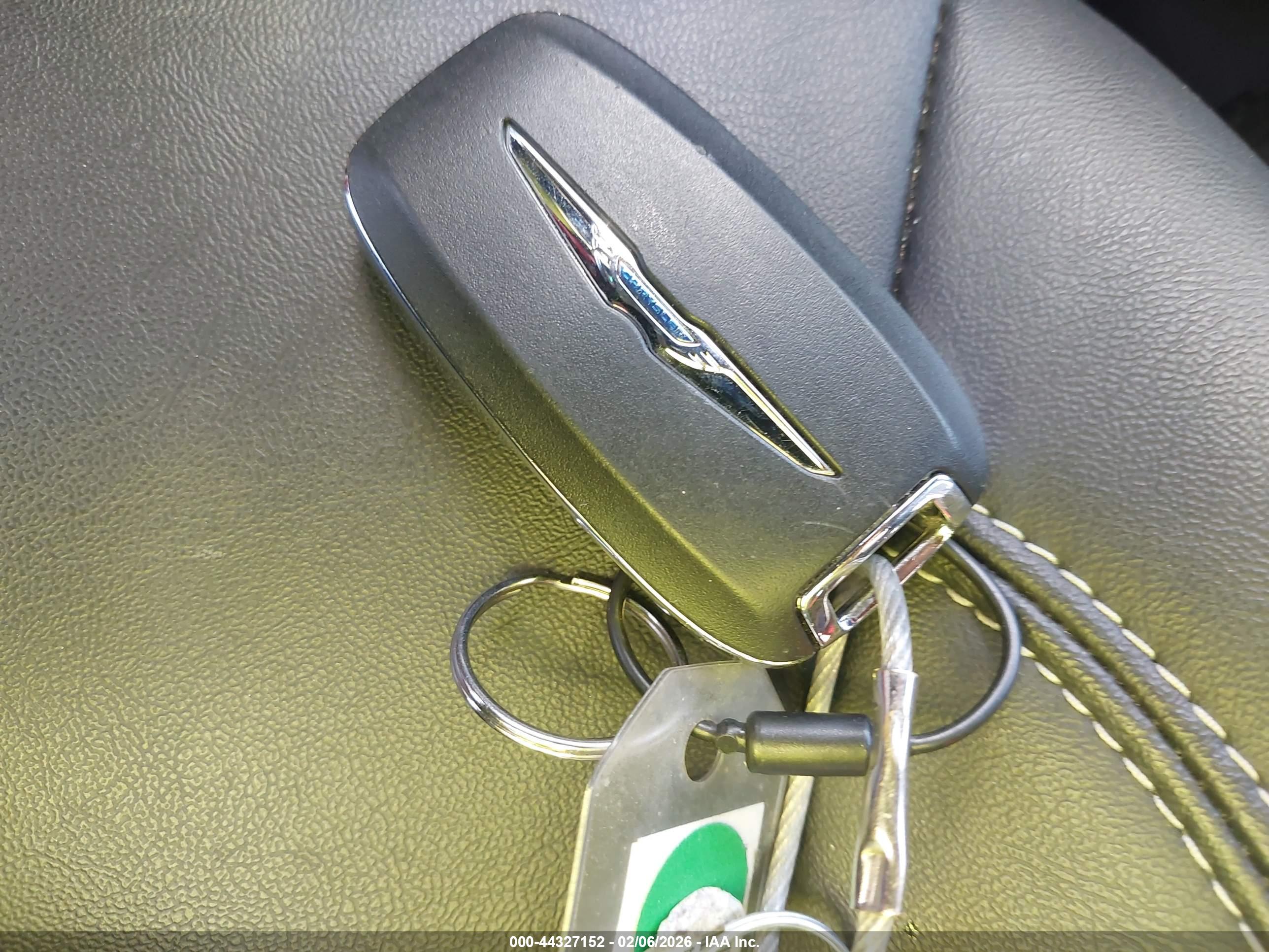 CHRYSLER PACIFICA image 11