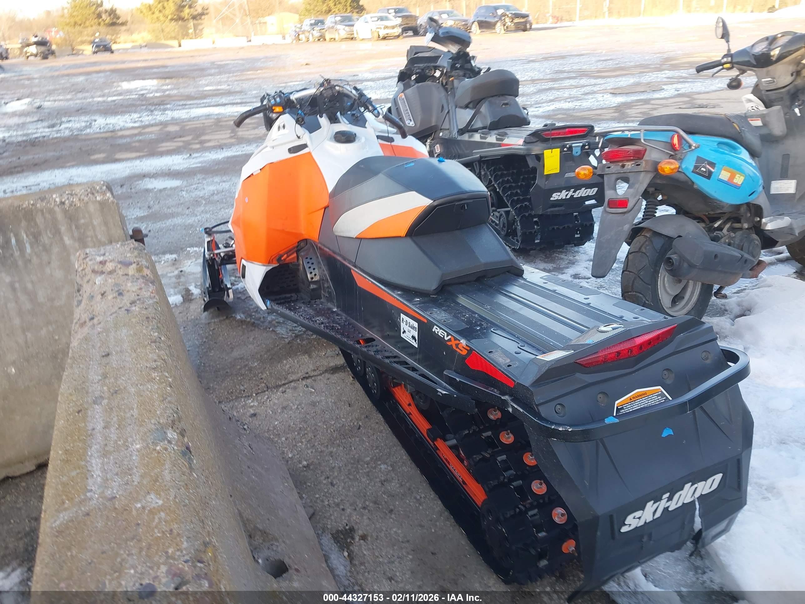SKI DOO image 3