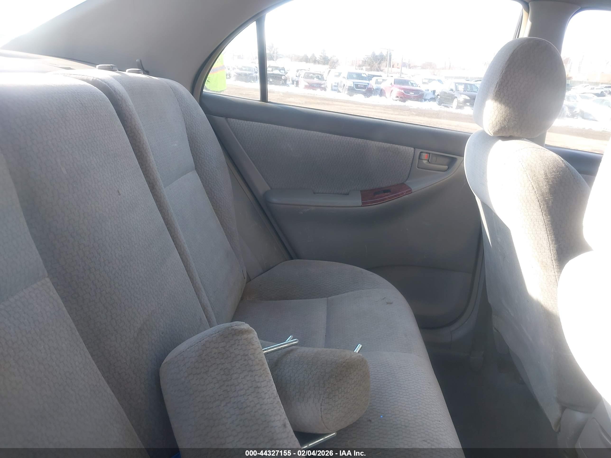 TOYOTA COROLLA image 8