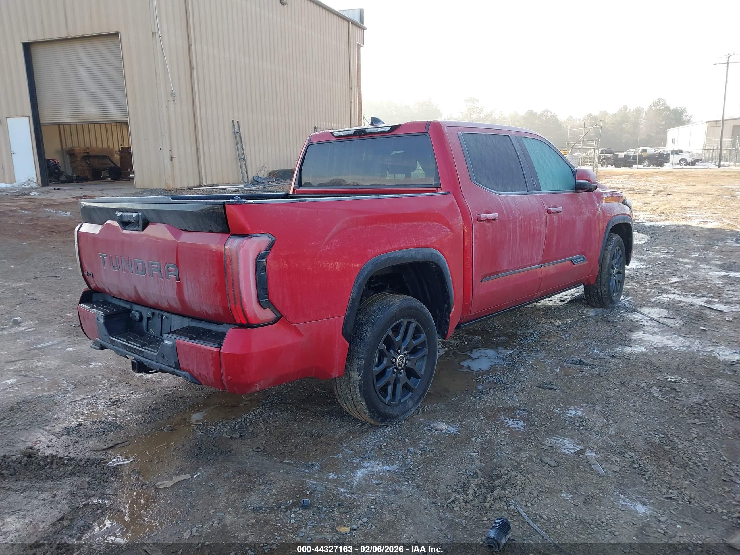 TOYOTA TUNDRA image 4