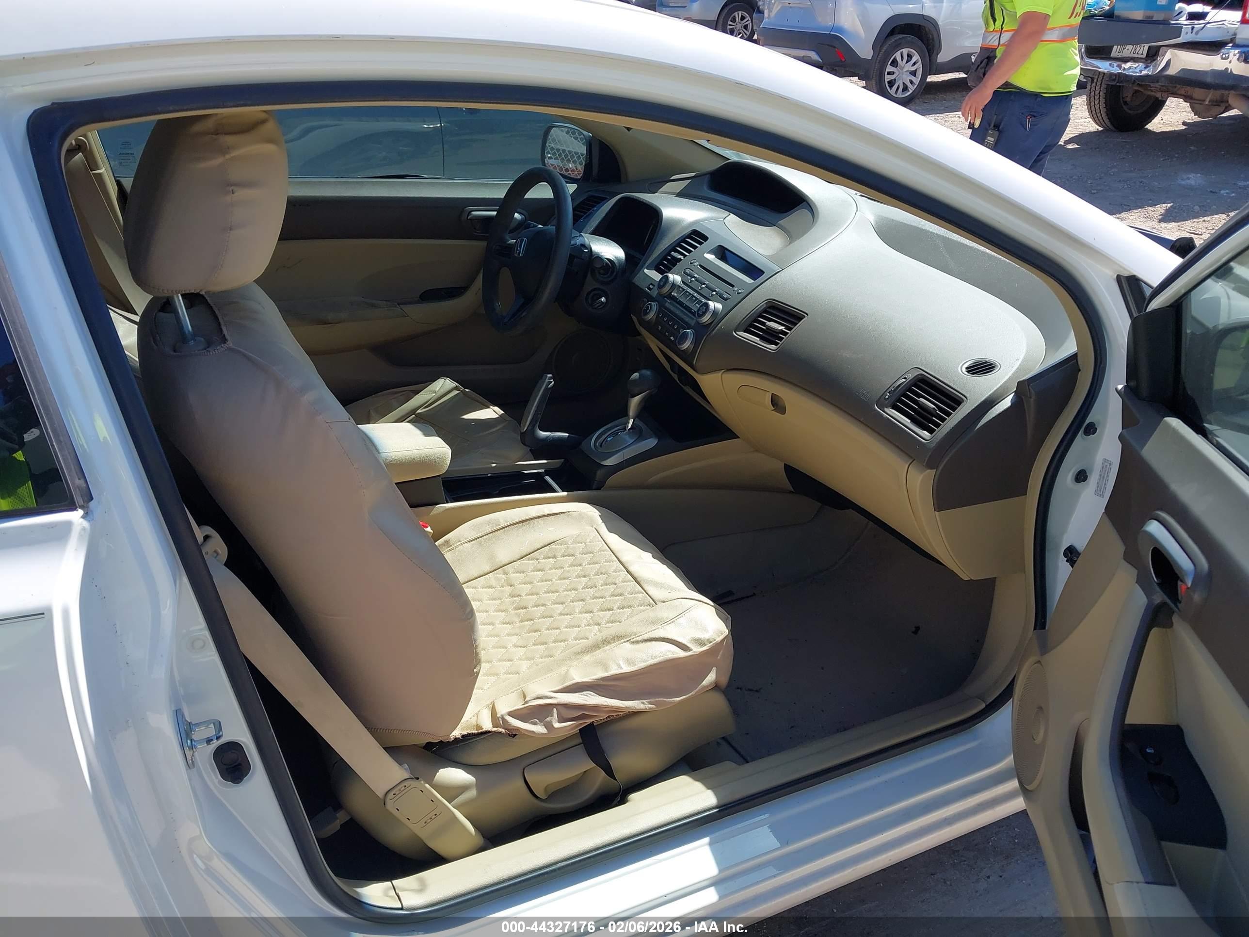 HONDA CIVIC image 5