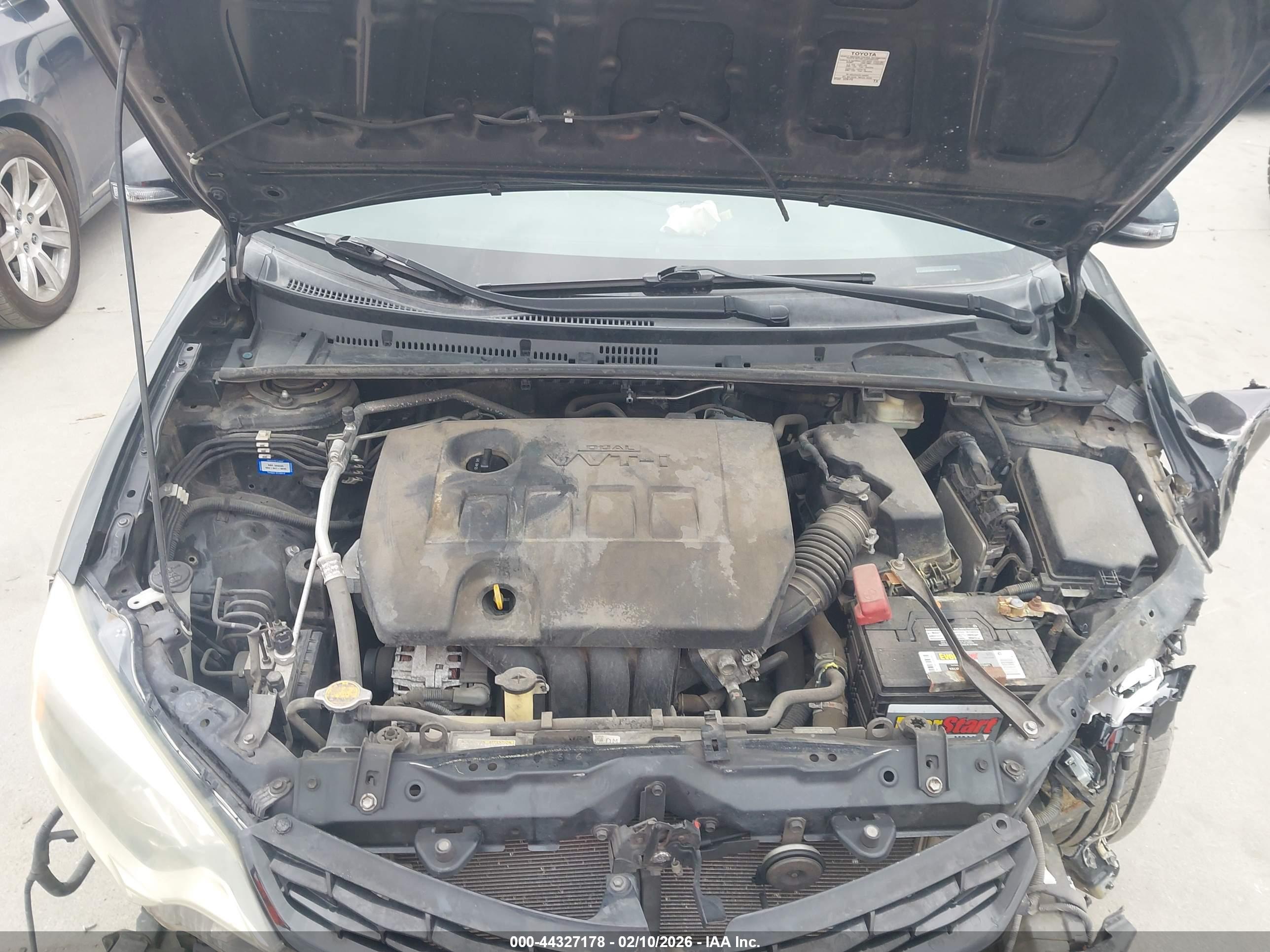 TOYOTA COROLLA image 10