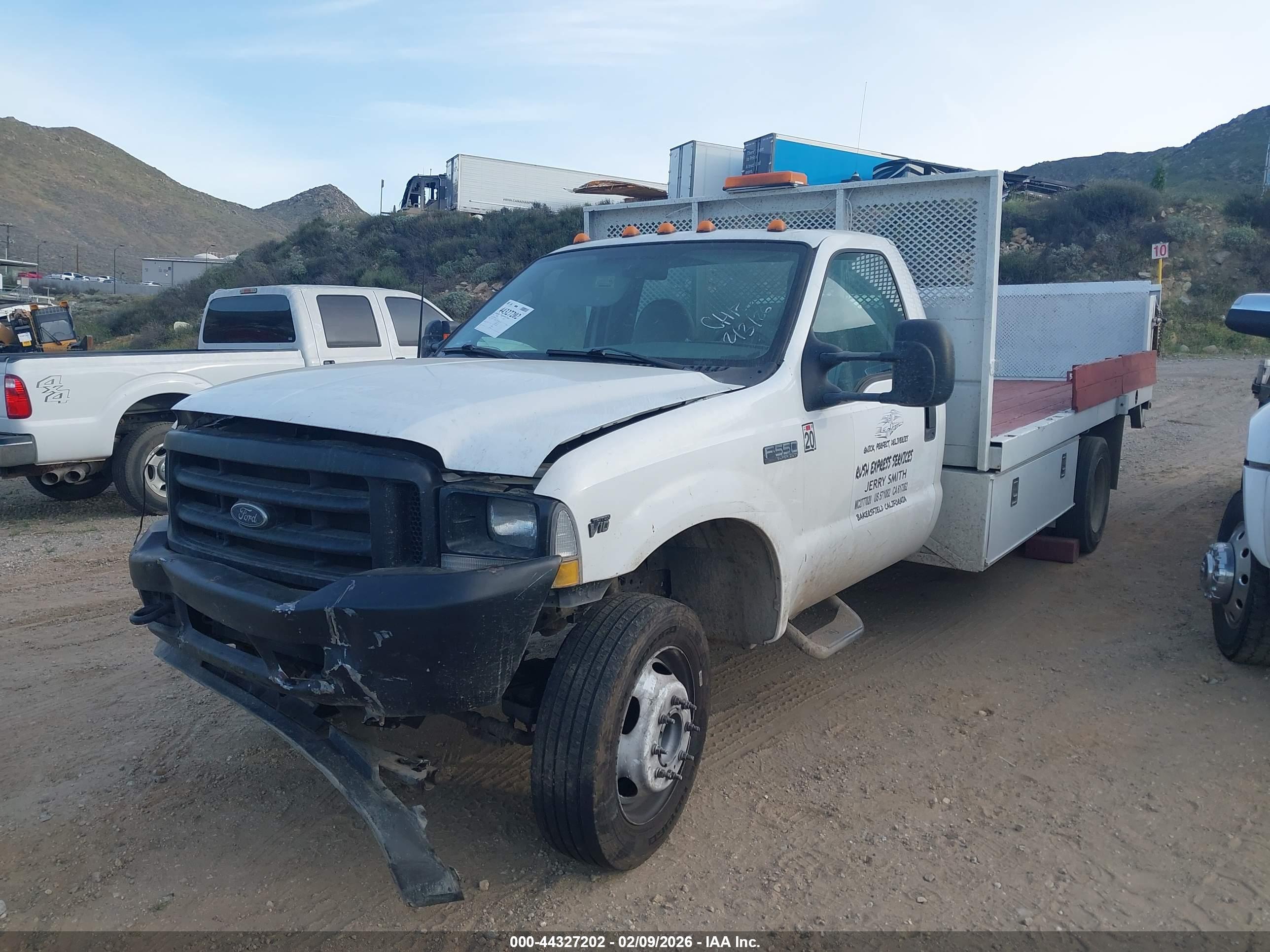 FORD F-550 image 2