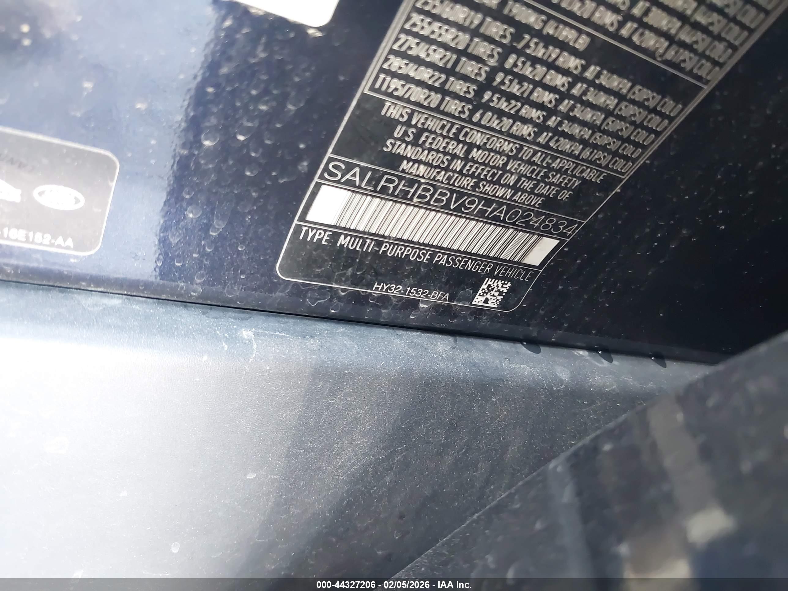 LAND ROVER image 9