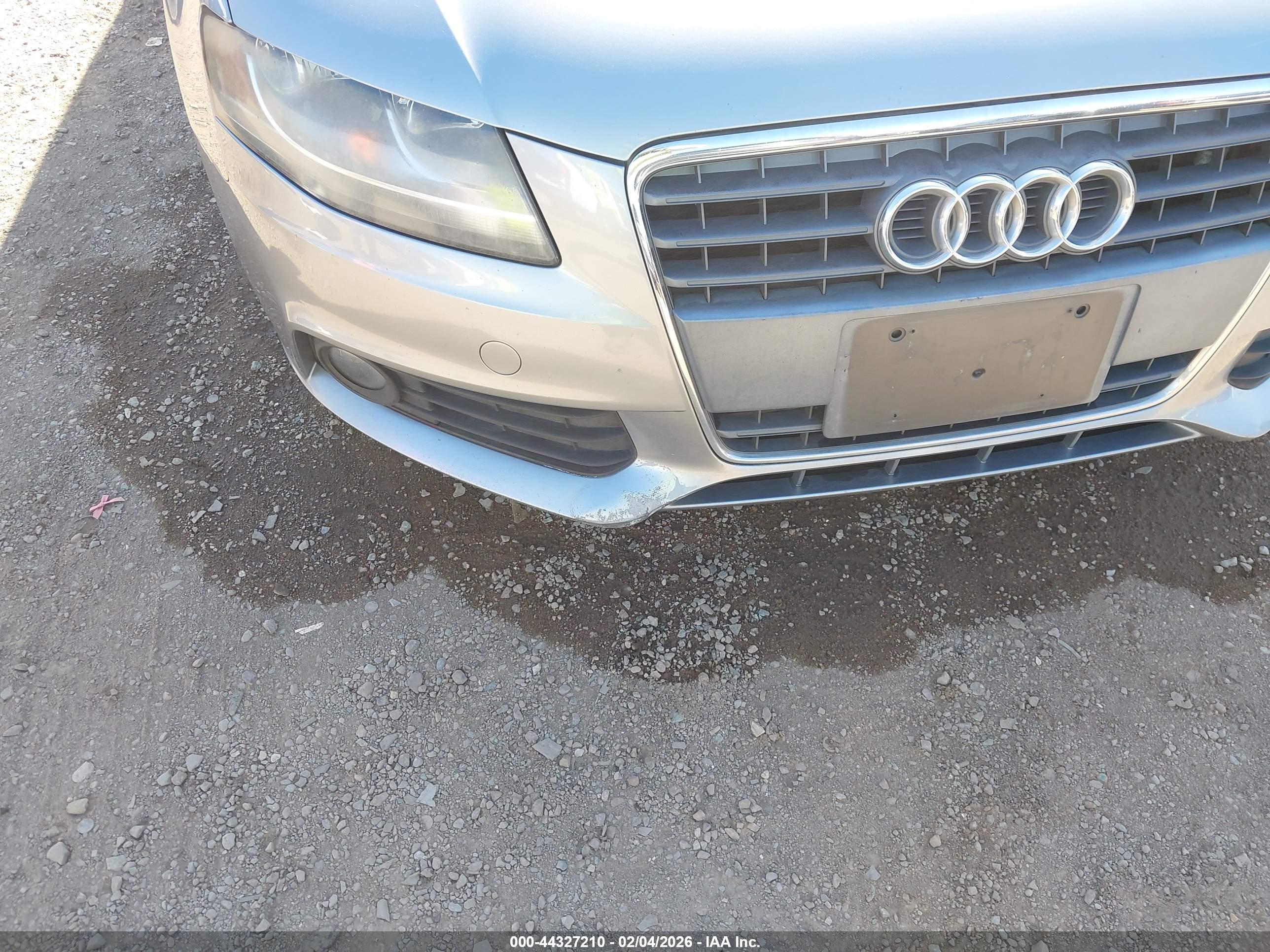 AUDI A4 image 6