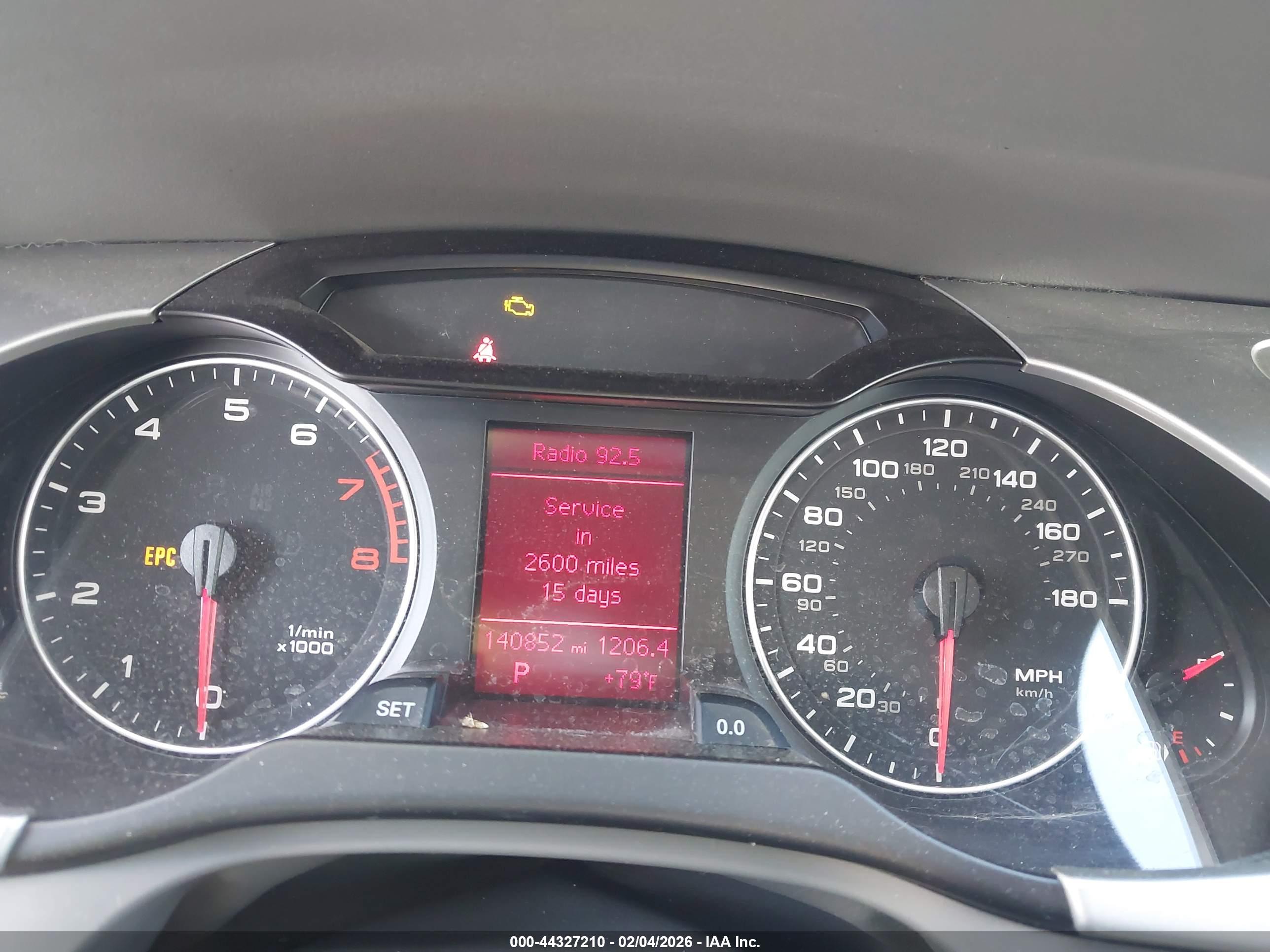AUDI A4 image 7
