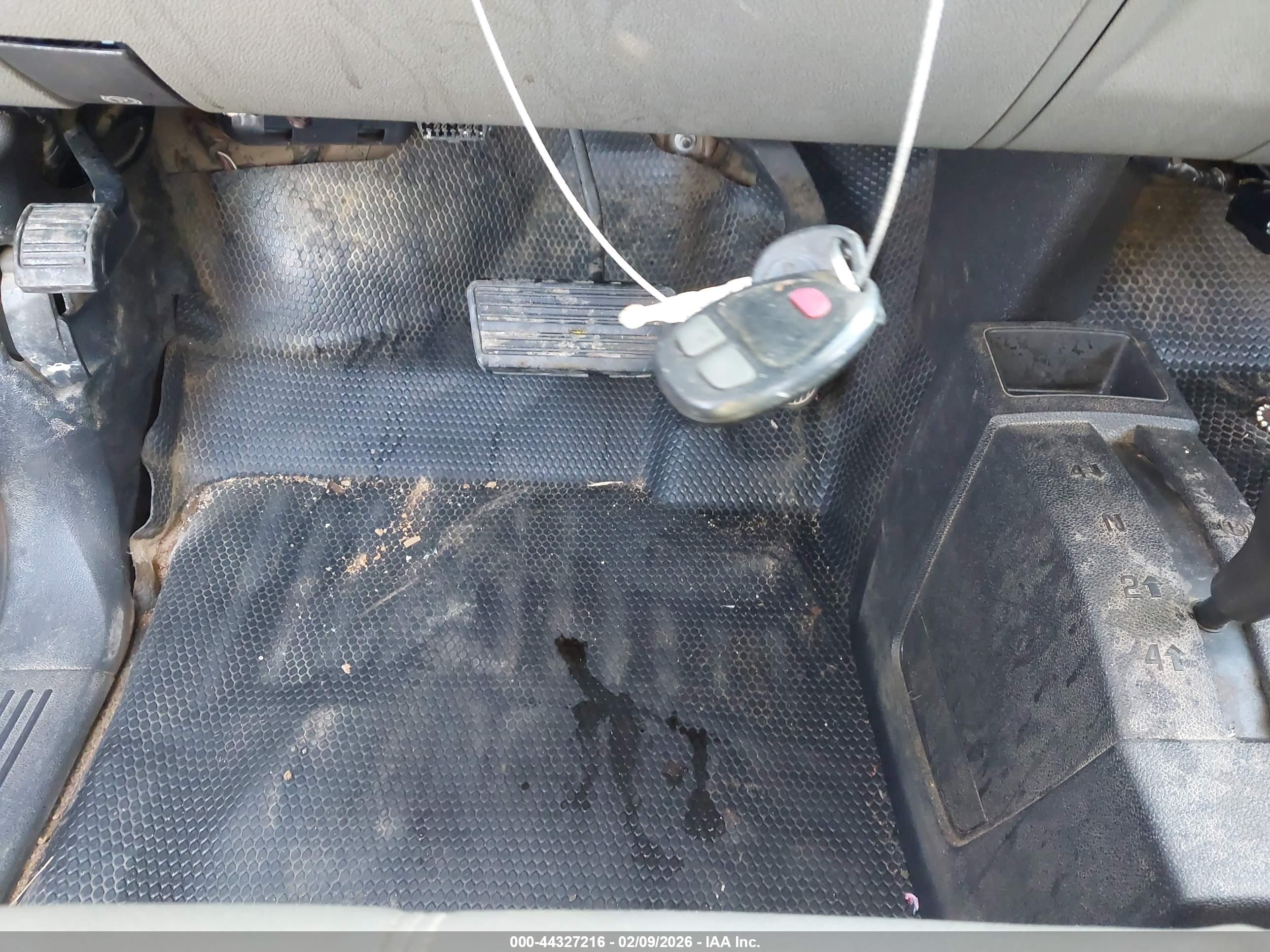 CHEVROLET SILVERADO image 11